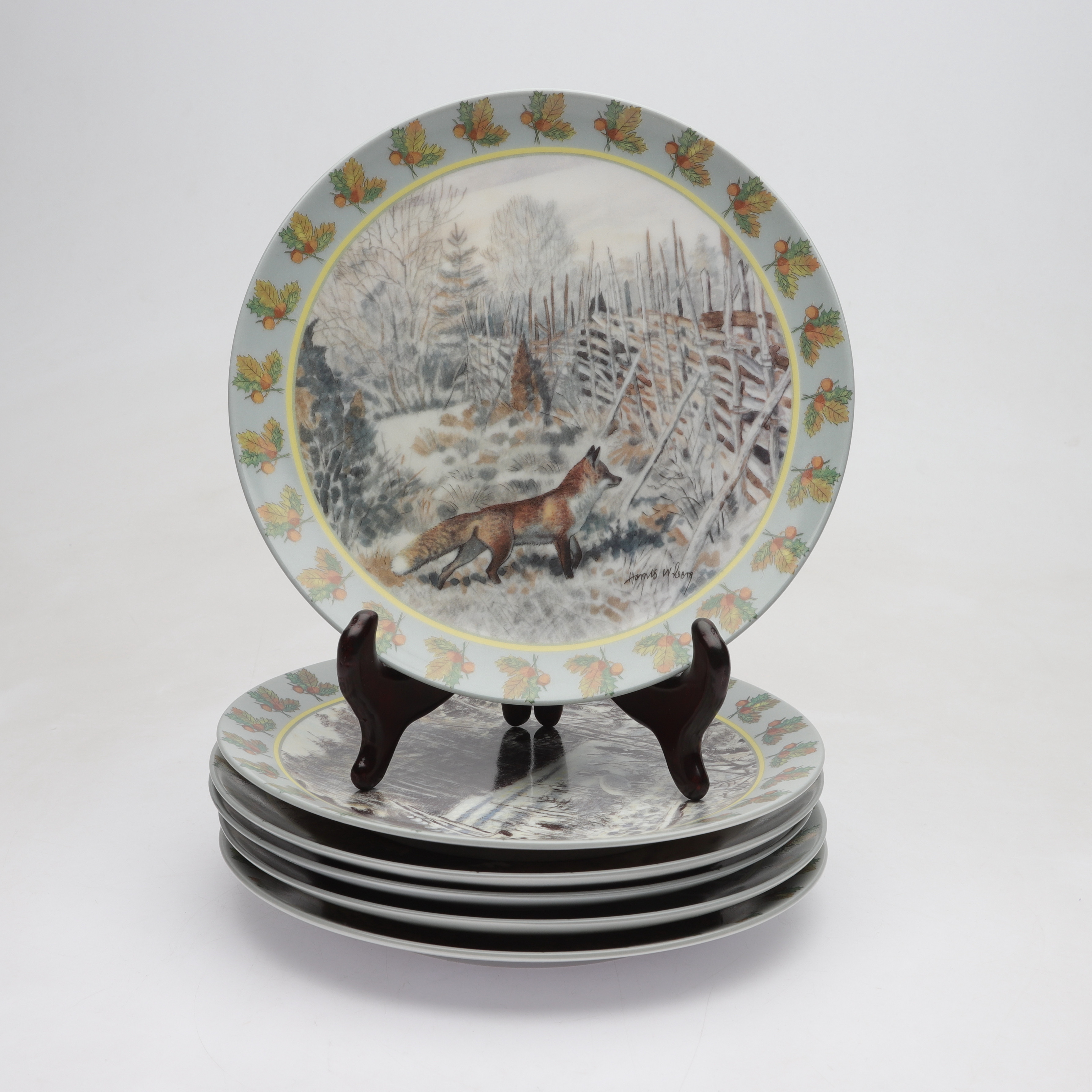 ÅRSTALLRIKAR, 6 st, porslin, Harald Wiberg, Guldkroken, 1900-talets andra hälft.