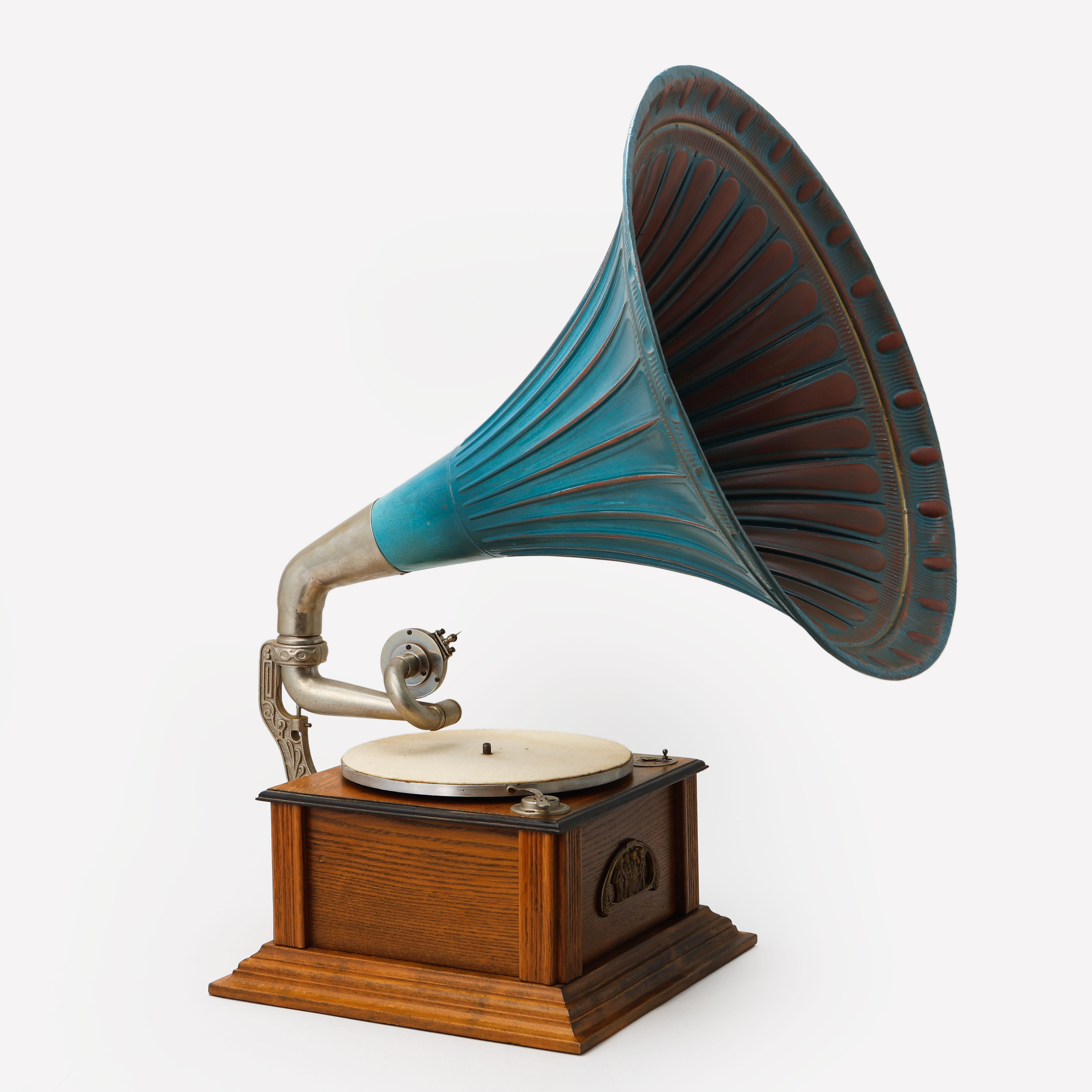 TRATTGRAMMOFON, 1900-talets första hälft.