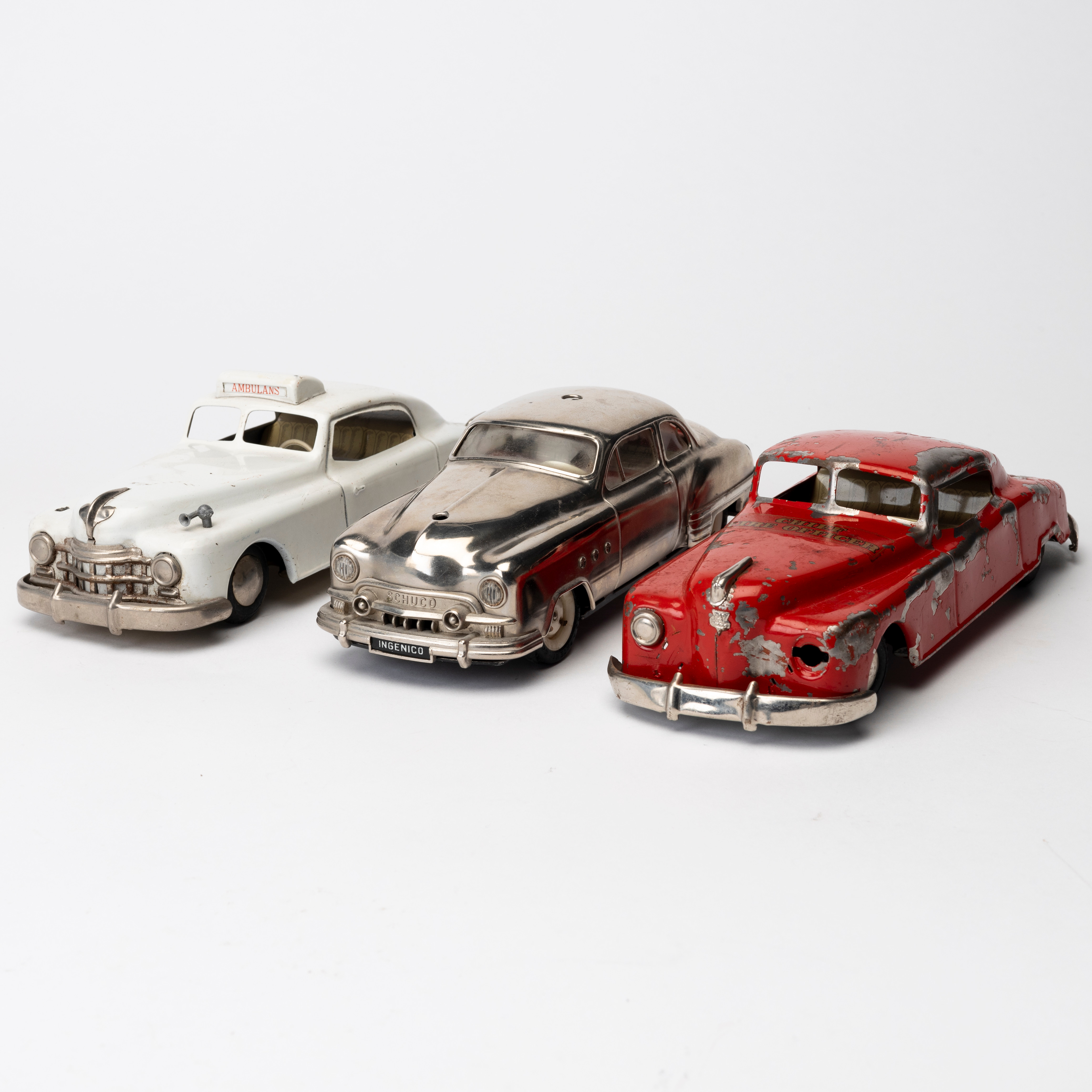 LEKSAKSBILAR, 1+2 st, Schuco Ingenico nr 5311 och Arnold "Candidate", Tyskland, 1900-tal.