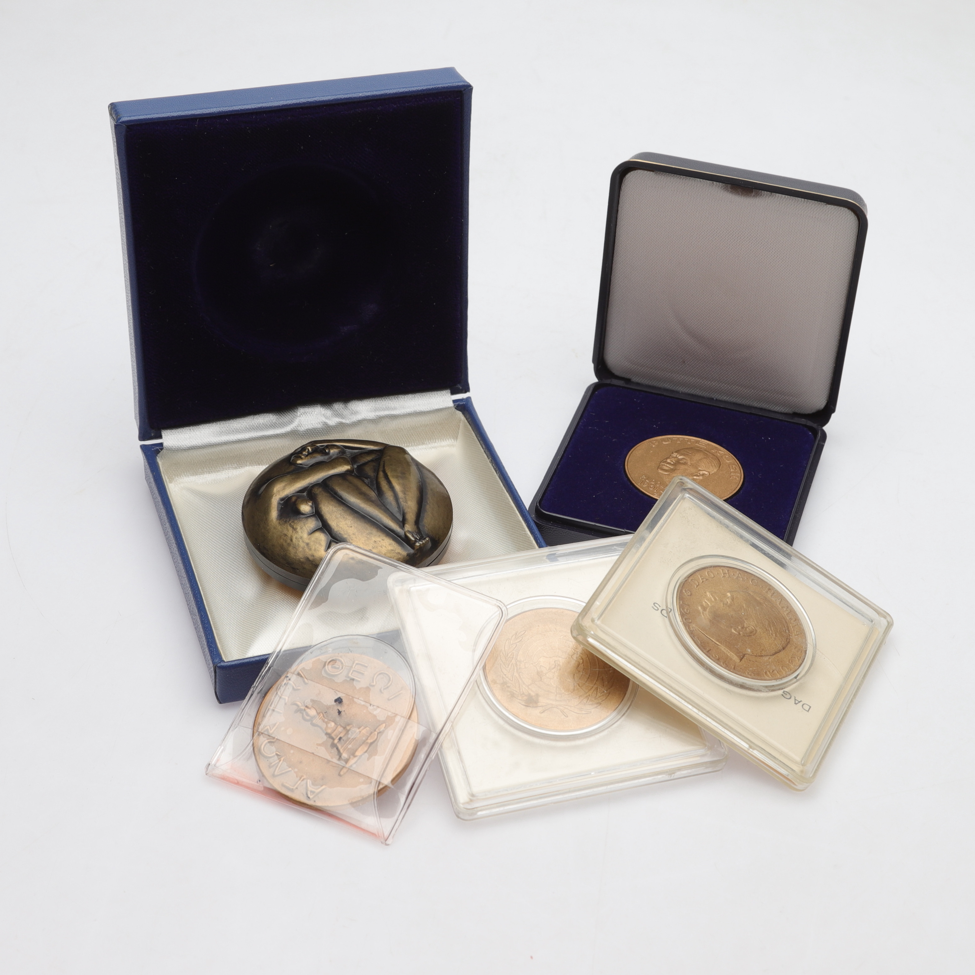 MINNESMYNT-/MEDALJER, 5 st, brons/metall, b.la. "UN Conference on the Human Environment, Stockholm 1972".