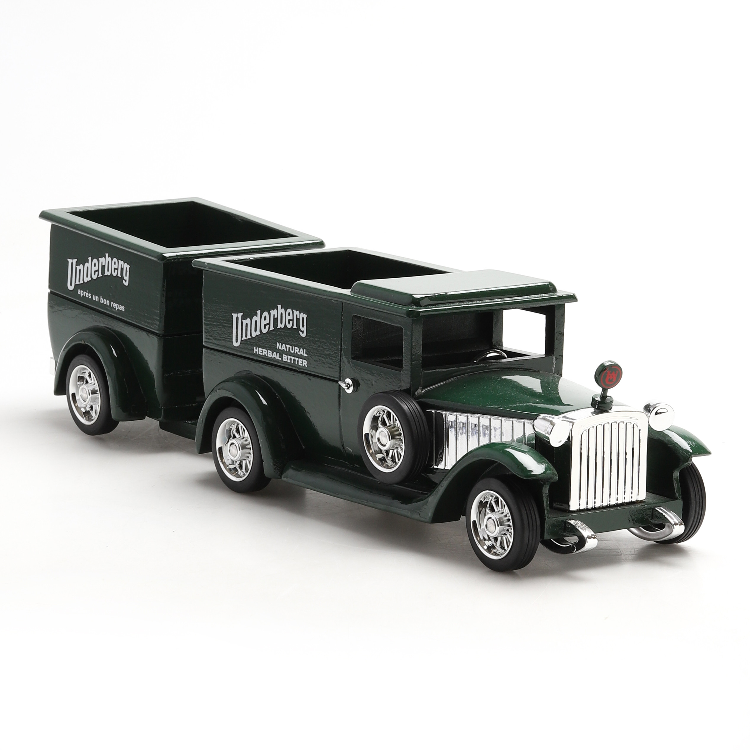 UNDERBERG, reklambil med släp och speldosa, trä, 1900-tal.