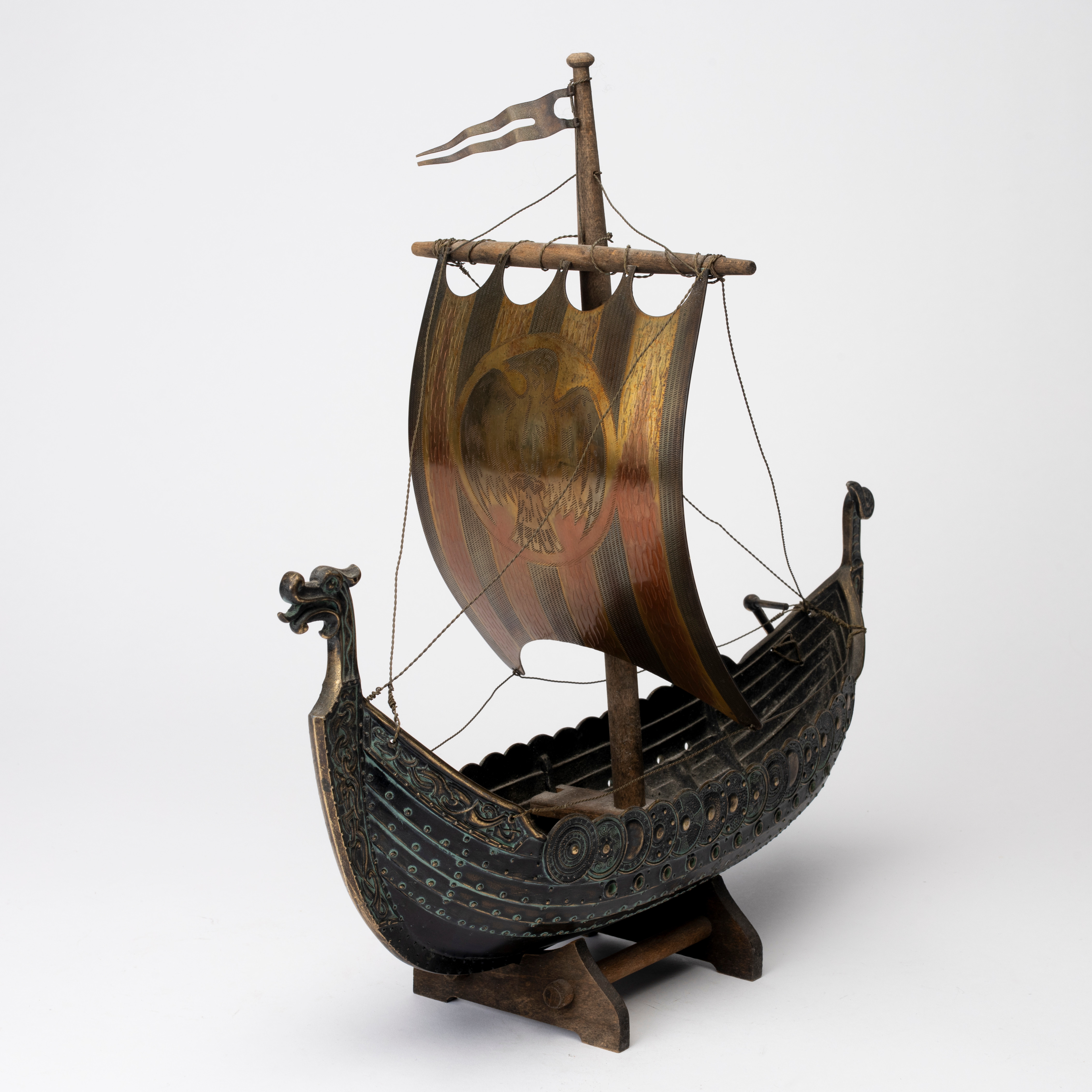 EDWARD AAGAARD. VIKINGASKEPP, brons och koppar , Danmark 1900-talets mitt.