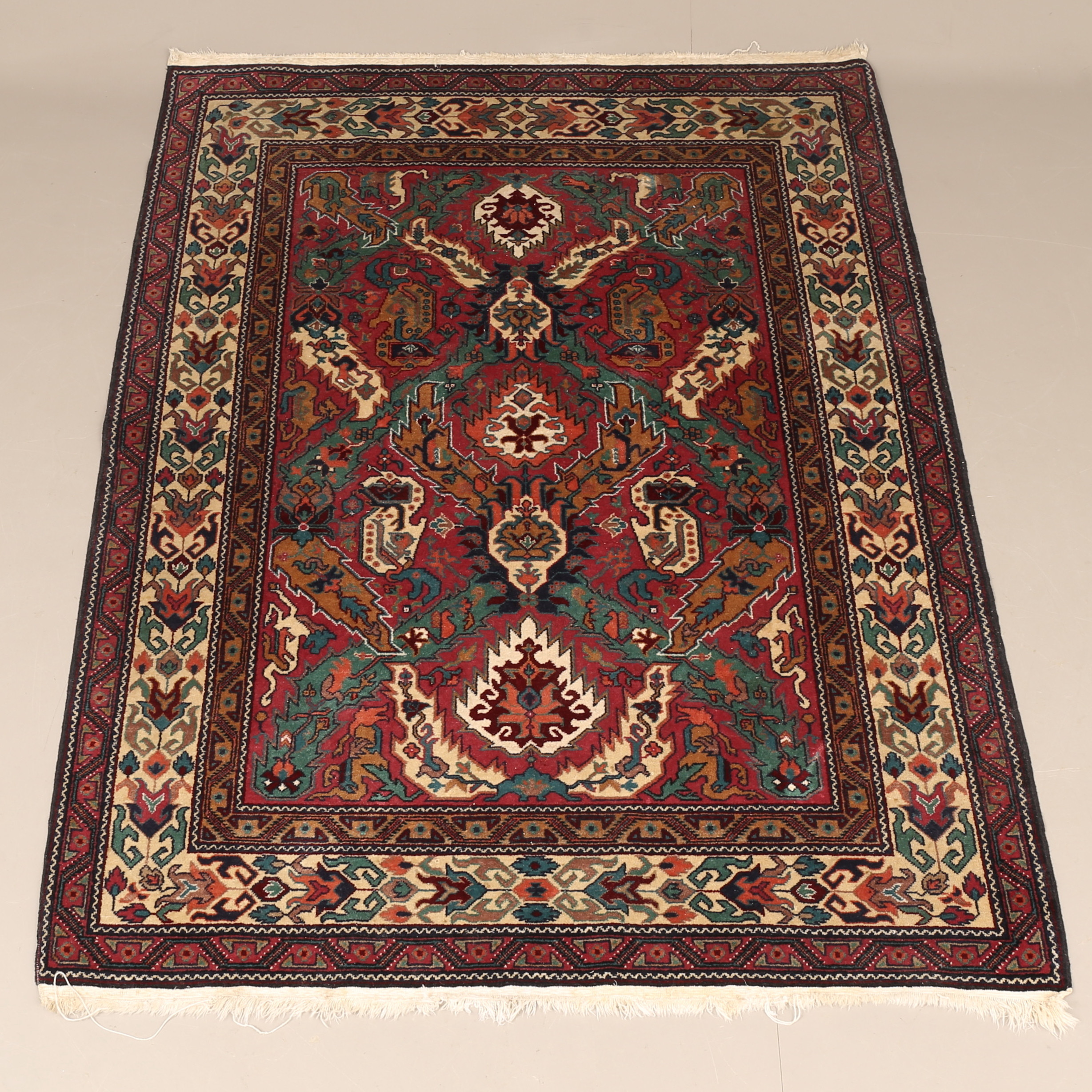 MATTA, persisk, cirka 200 x 145 cm.