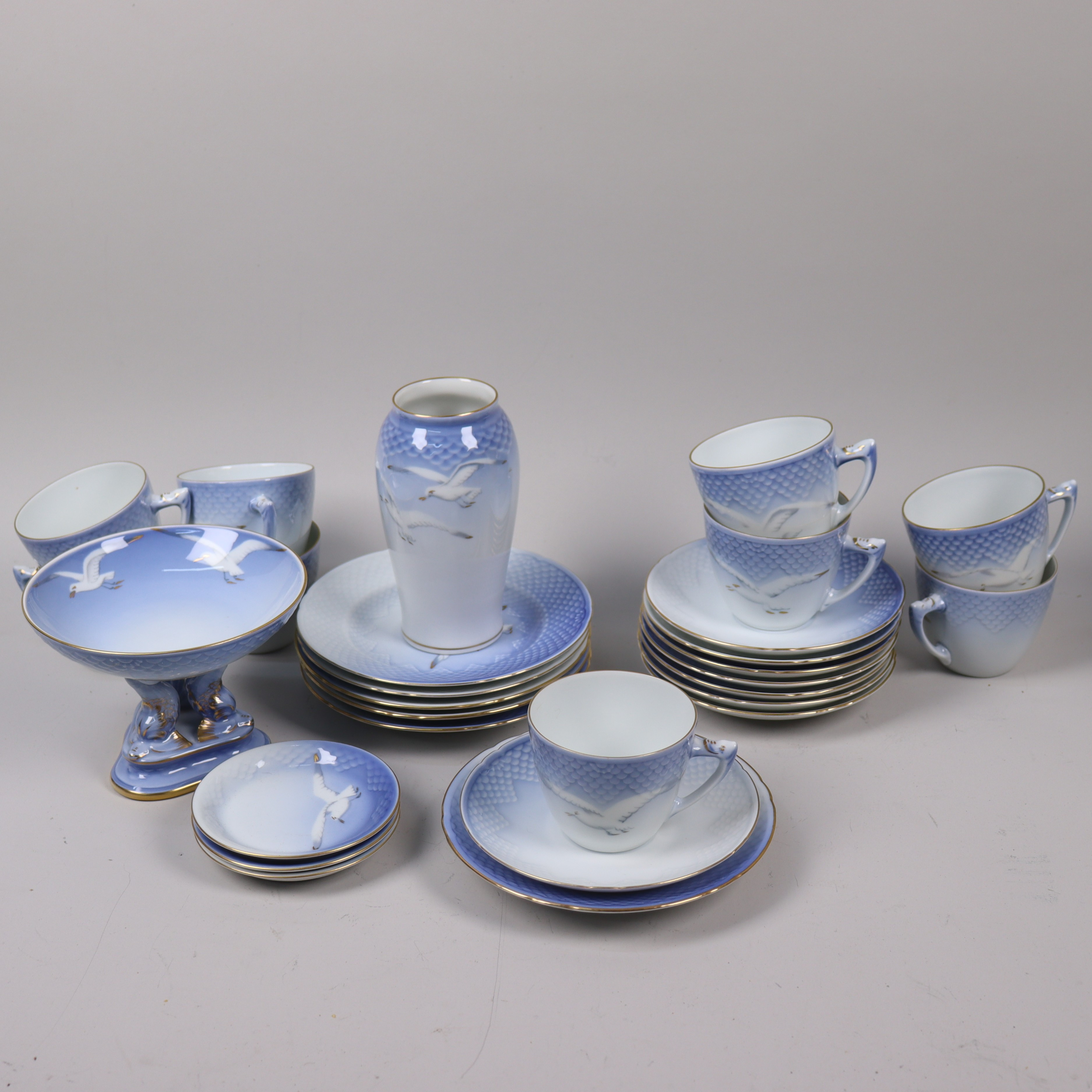 KAFFESERVIS, 28 delar, "Blå Måsen", Bing & Gröndahl, Danmark.