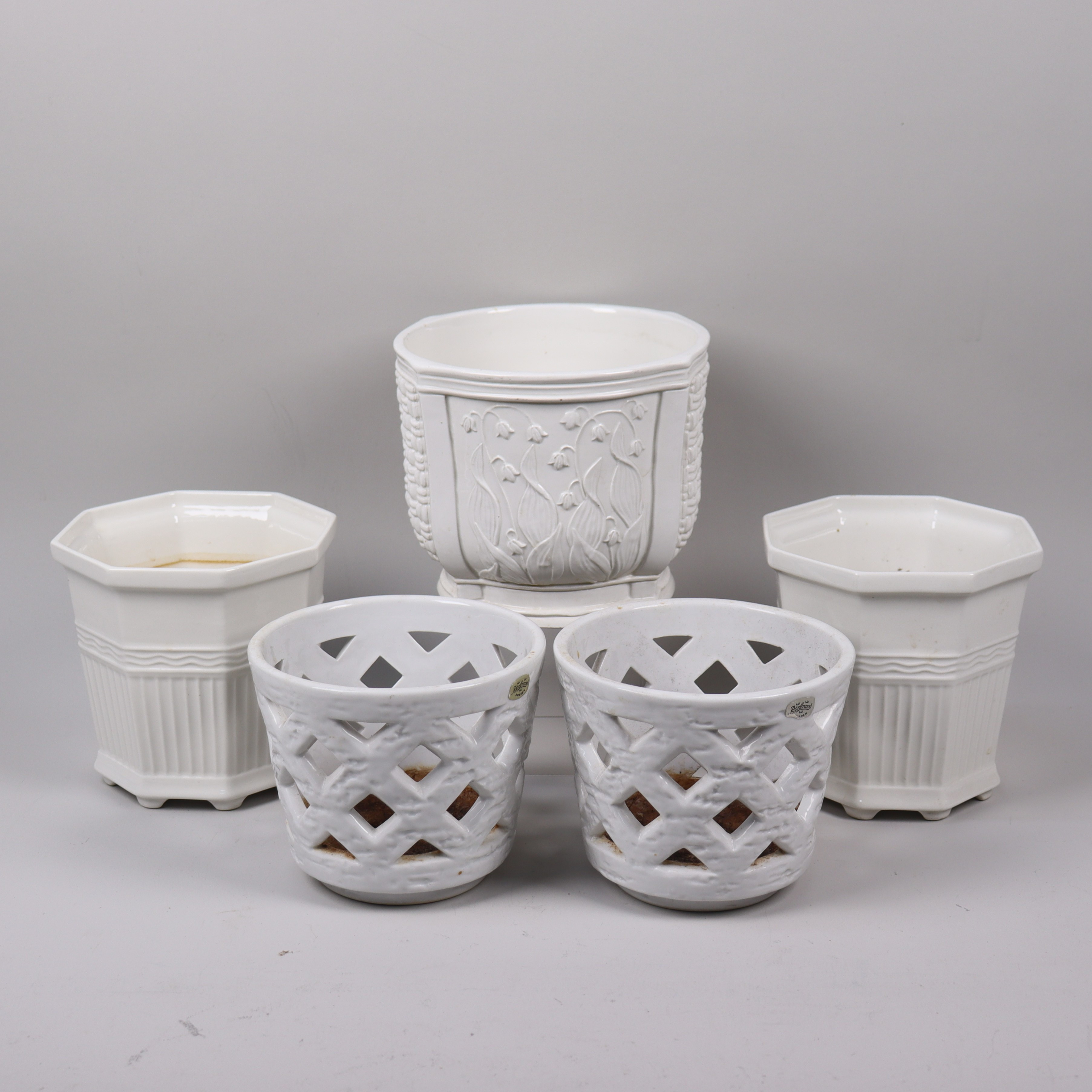 YTTERFODER, "Minne från Prins Eugen Waldemars Udde" Gustavsberg, gallerkrukor Gunnar Nylund för Rörstrand mm, 5 st.