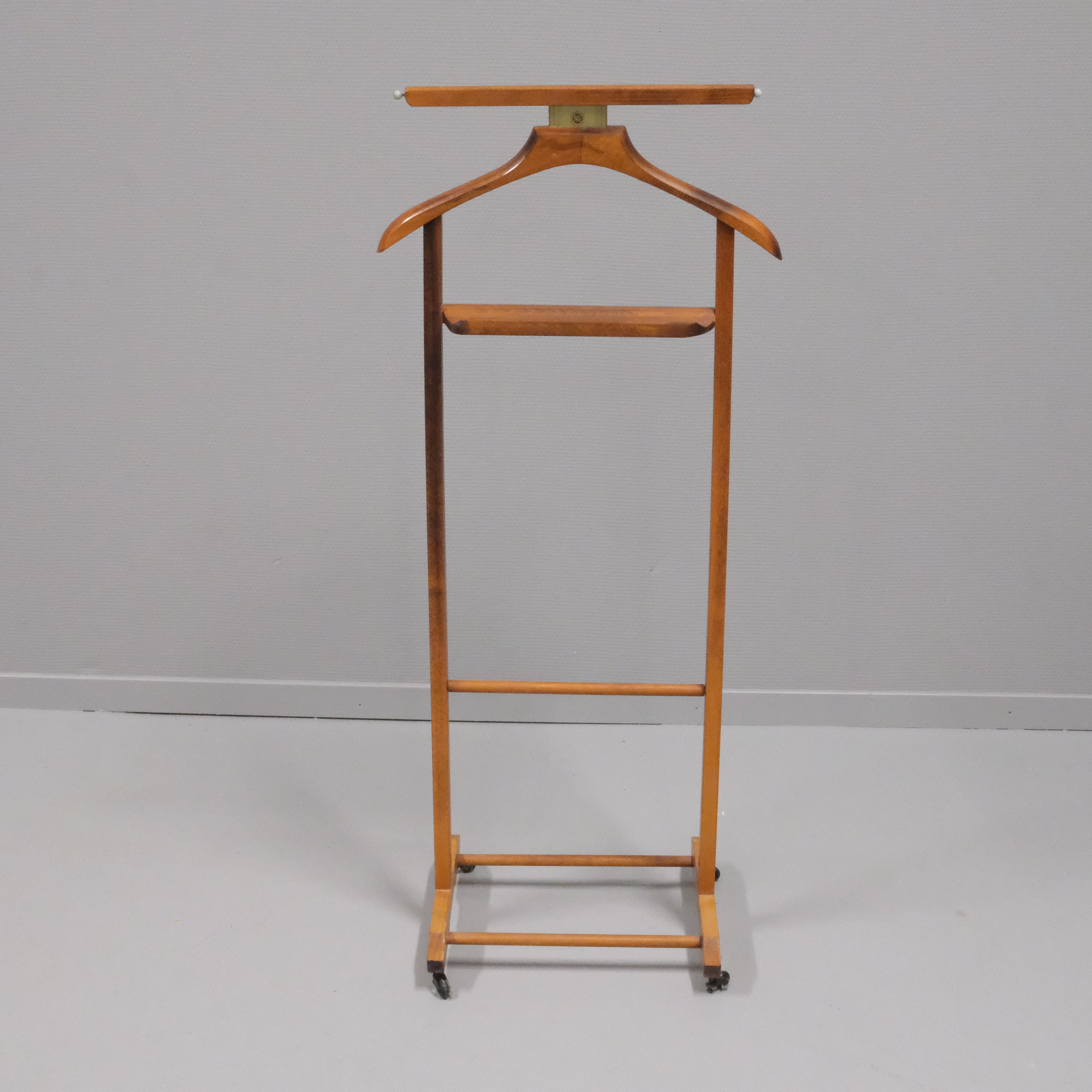 HERRBETJÄNT, BREVETATTO, ITALIEN.