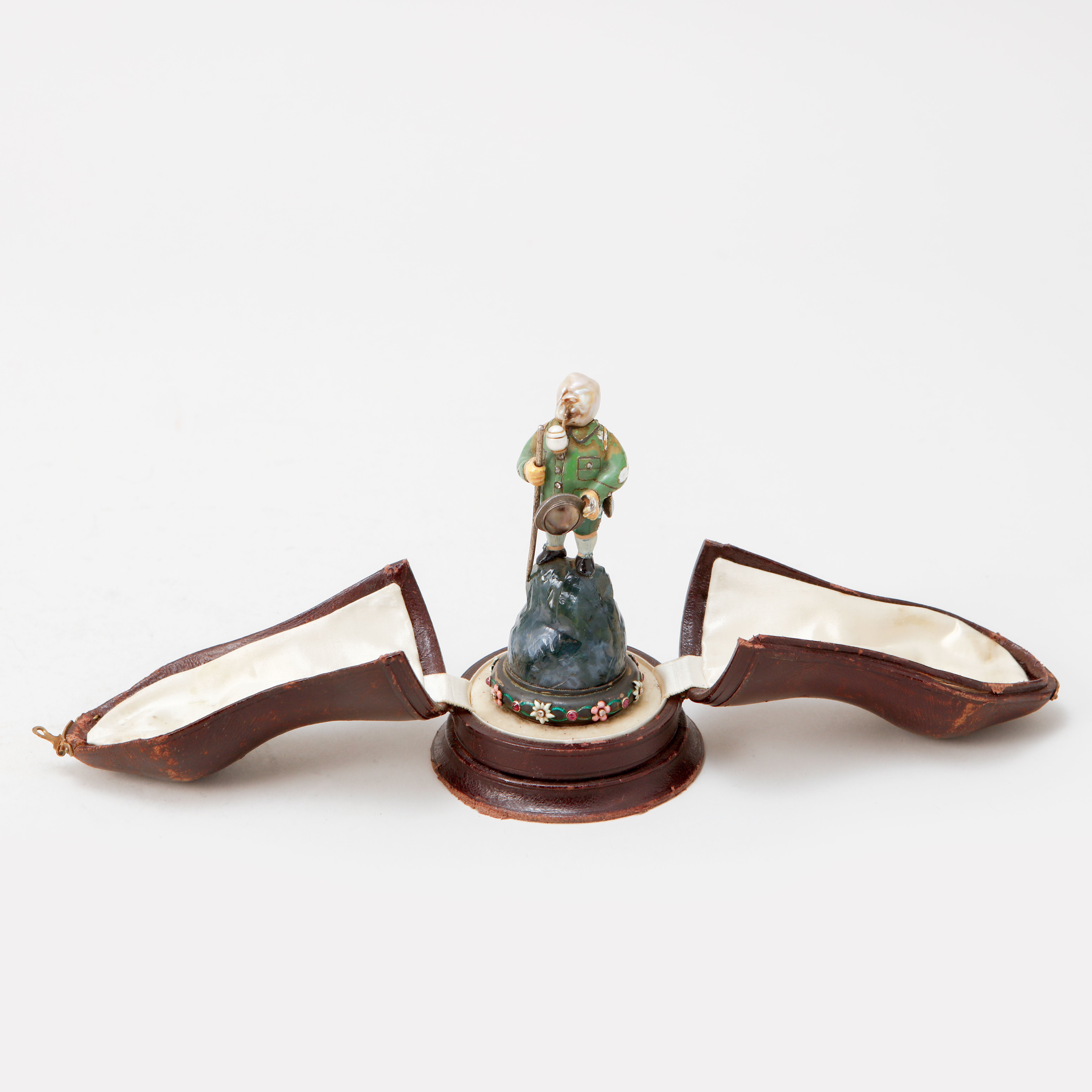 PÄRLFIGUR, nybarock, 1800-tal, Tyskland eller Österrike.