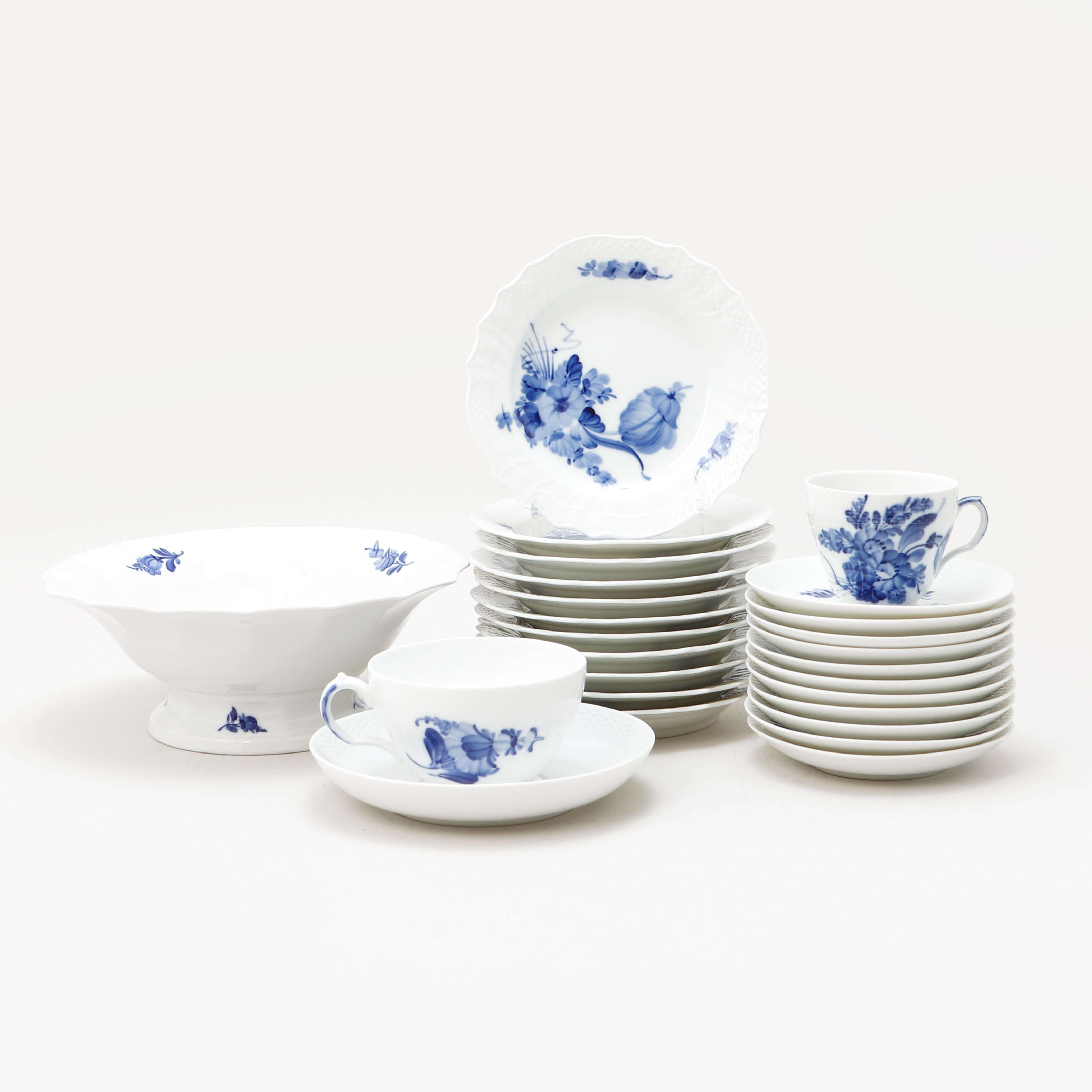 SERVISDELAR, 21 delar, "Blå Blomst", porslin, Royal Copenhagen, Danmark.