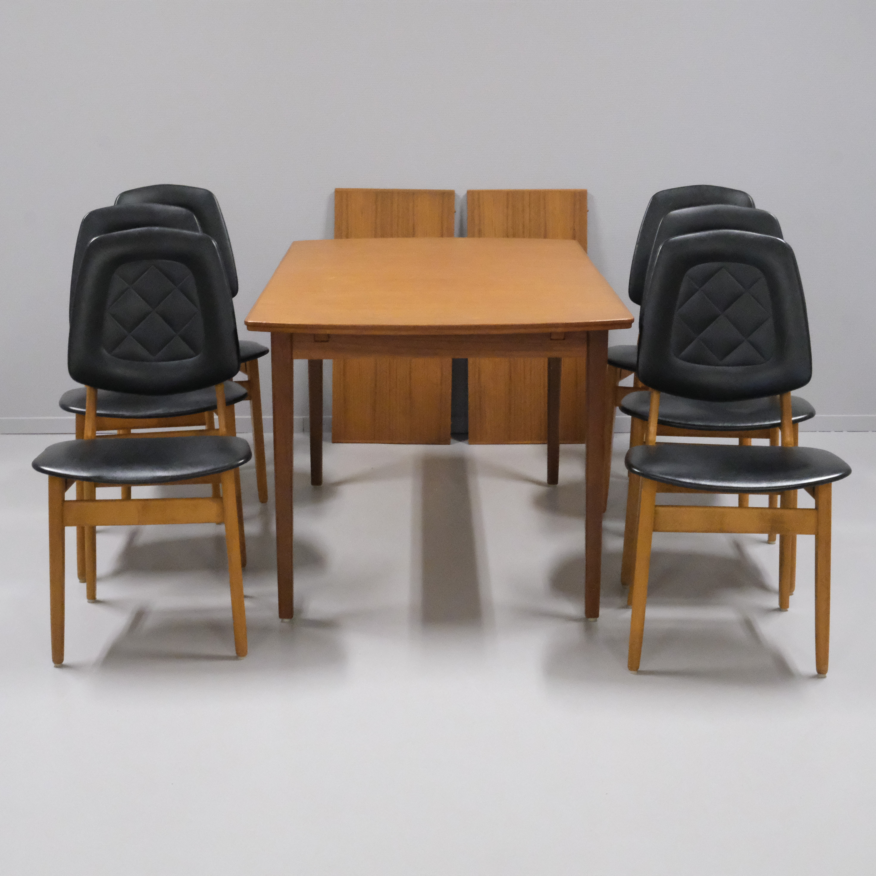 MATSALSMÖBEL, 7 DELAR.