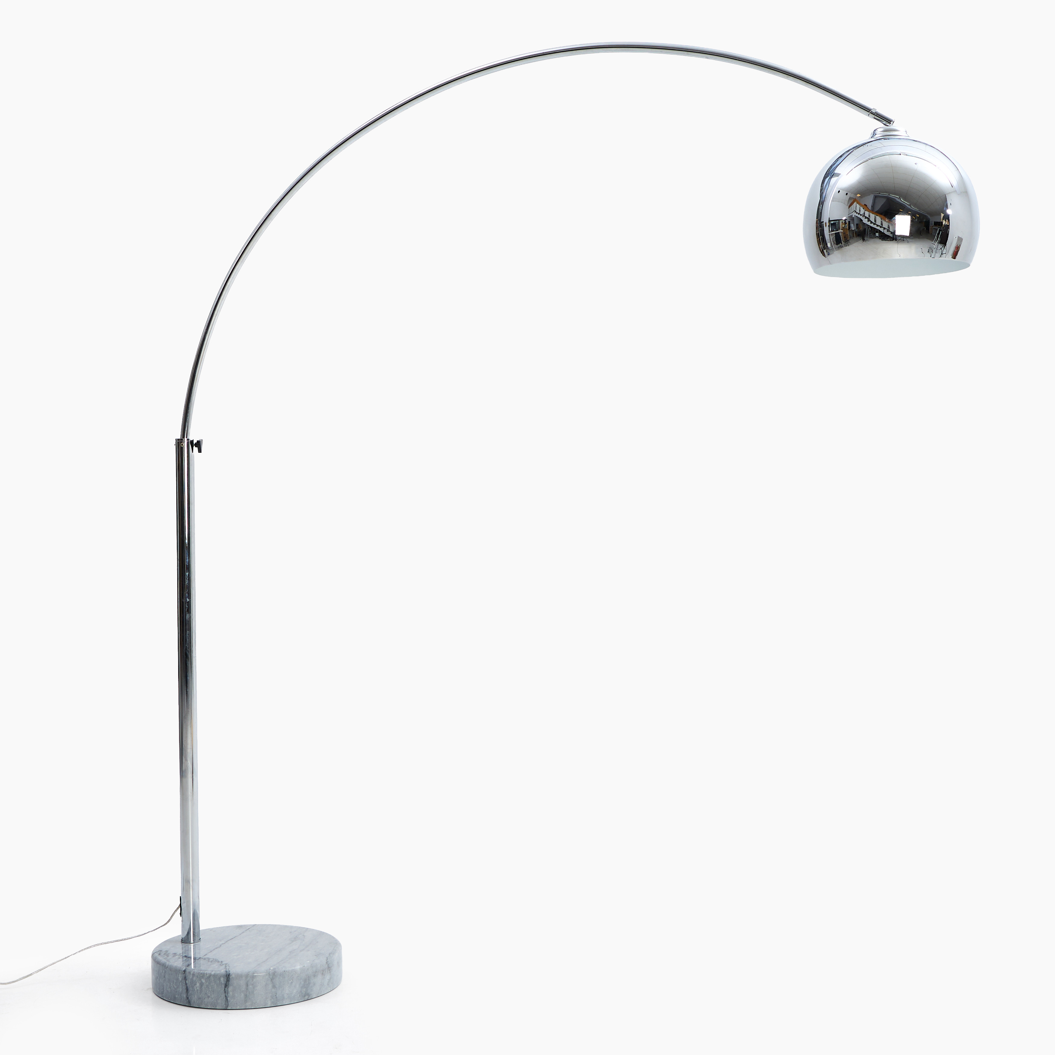 GOLVLAMPA, krom, 2000-tal, ledad kupa, stenfot.