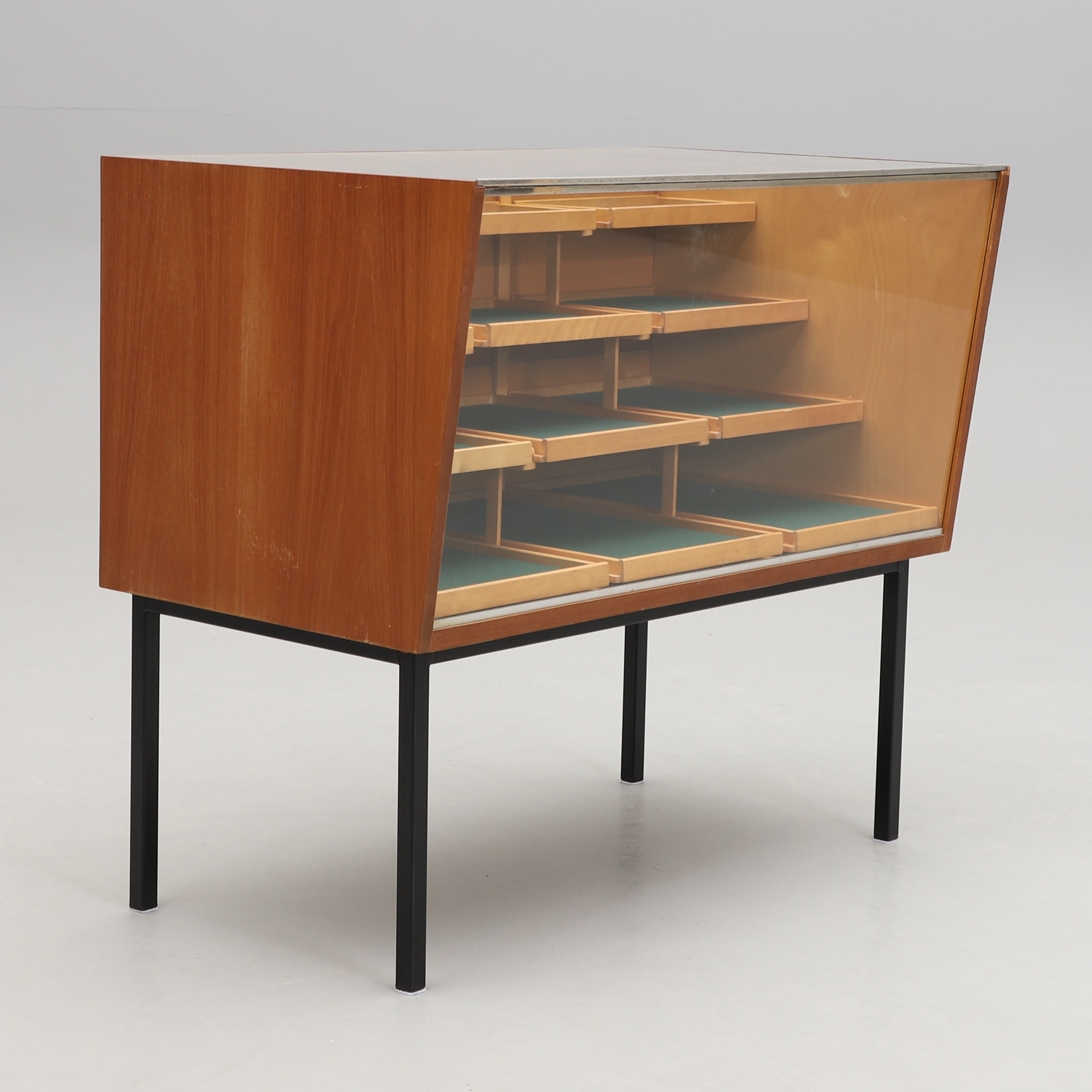 MONTERDISK, 1900-talets mitt.