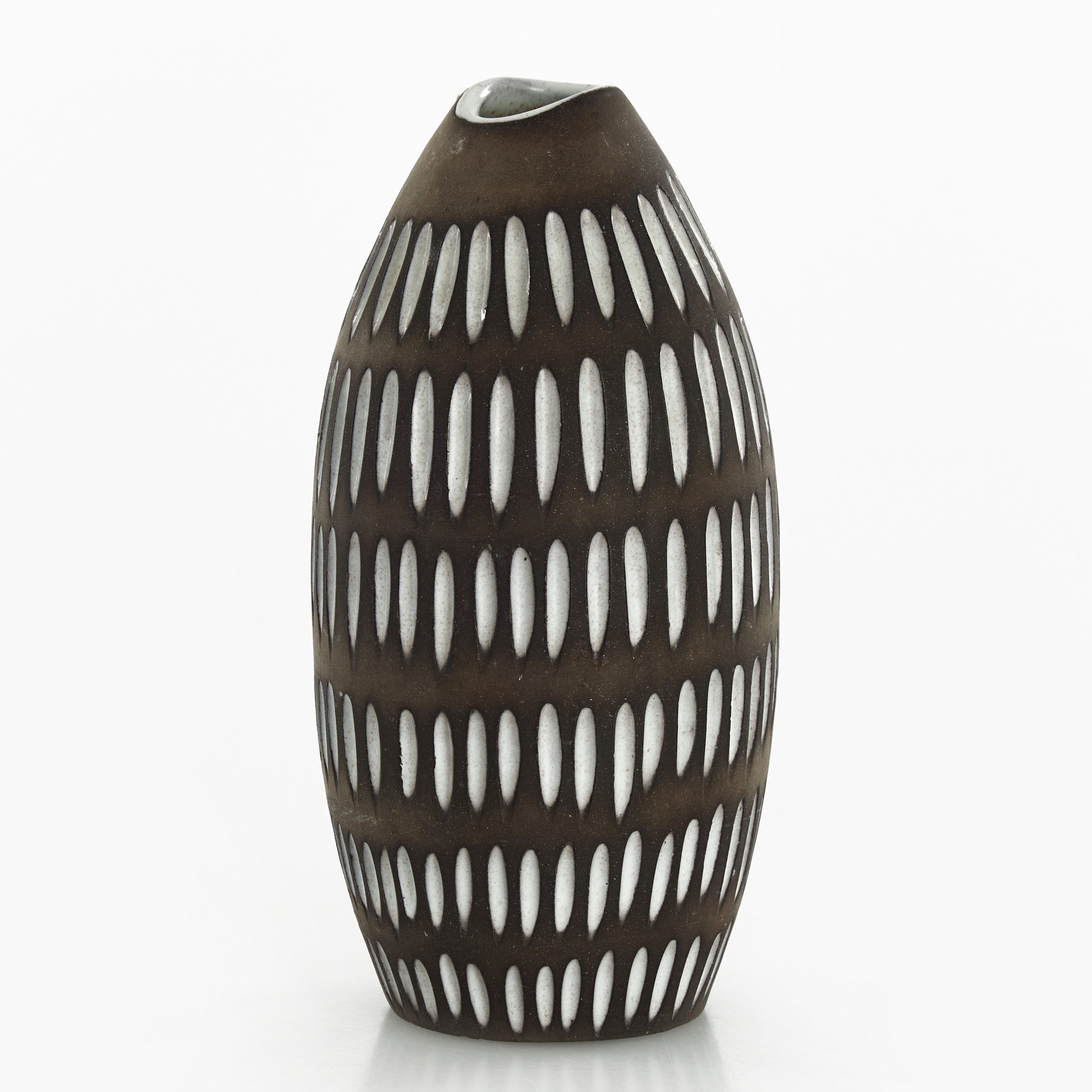 INGRID ATTERBERG. Vas, "Negro", modell 2132, Upsala Ekeby, 1950-tal.