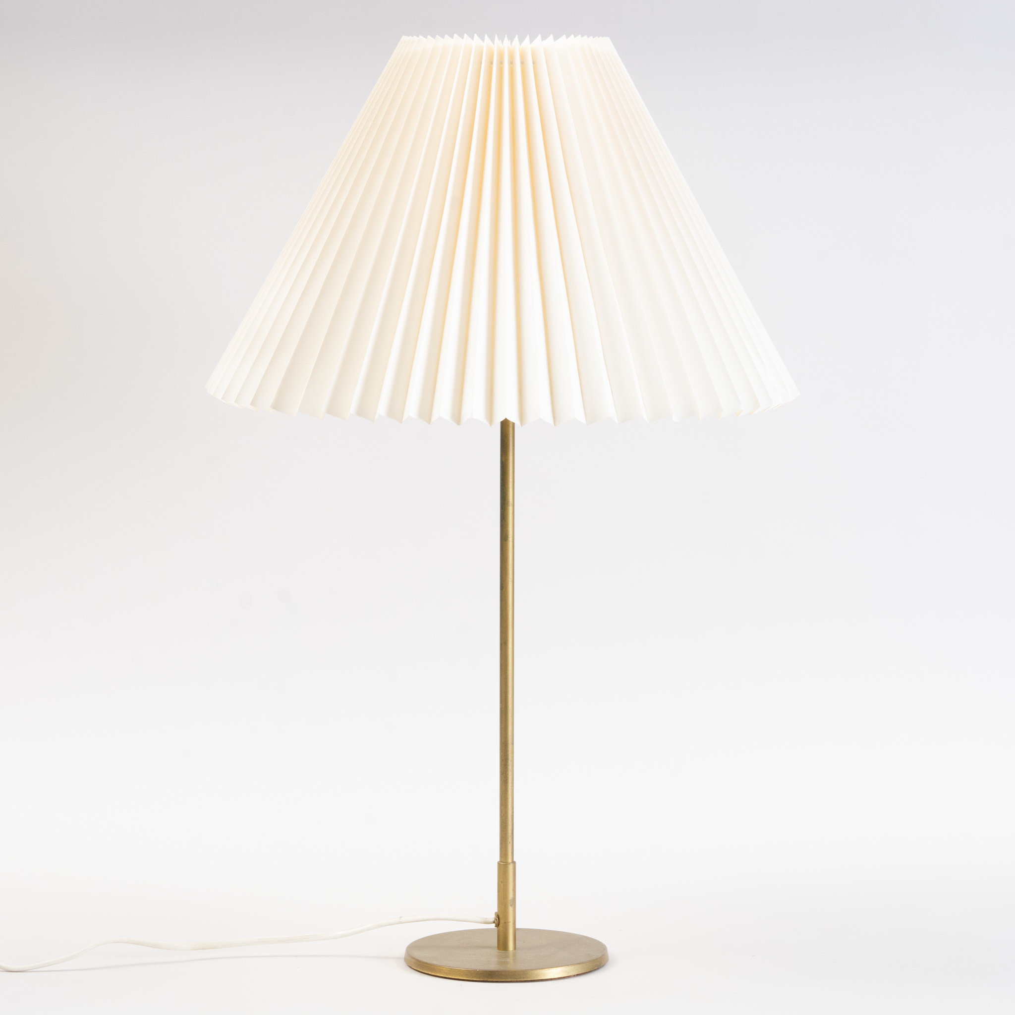 TABLE LAMP IN BRASS. Denmark, second half of the 20th century.