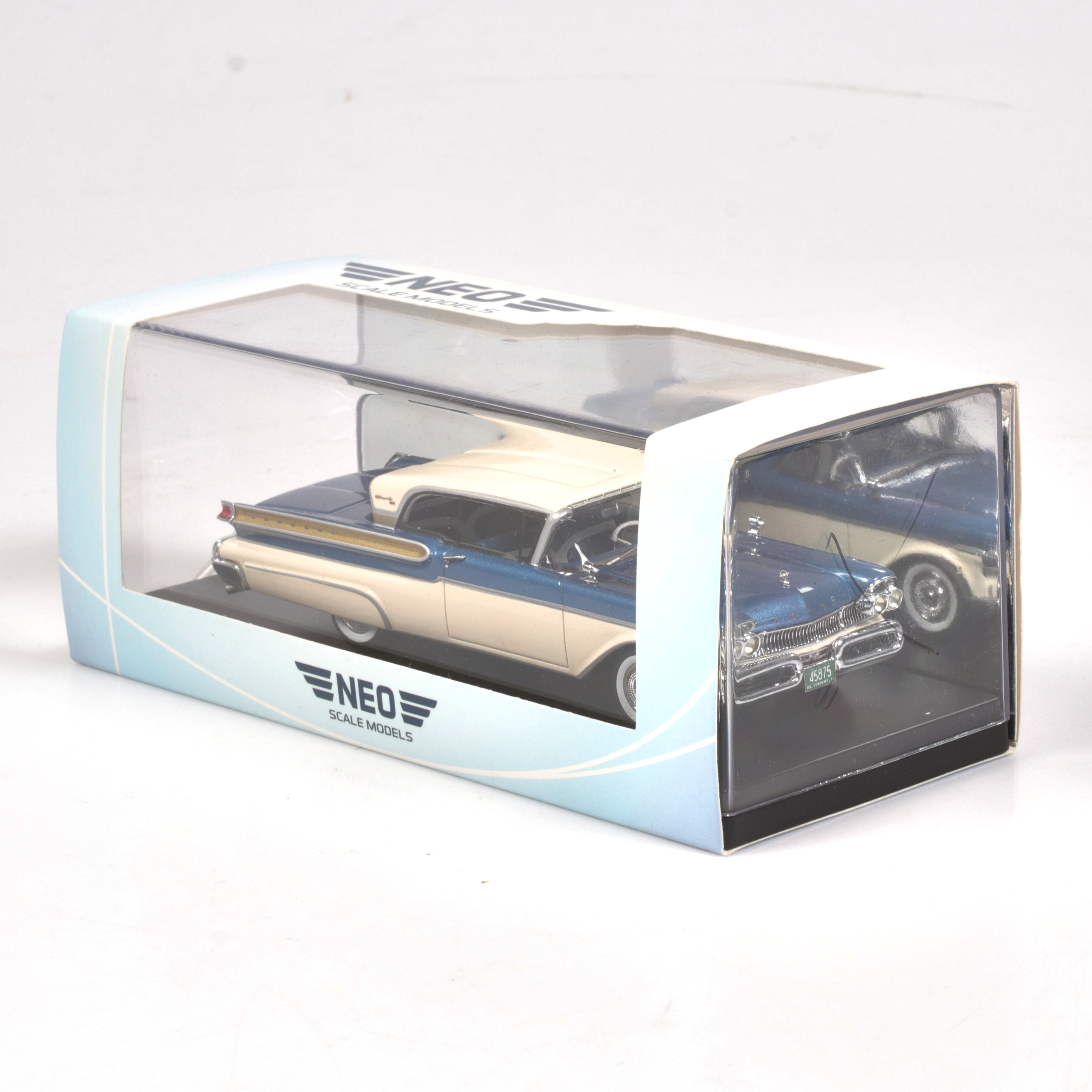 MODELLBIL, metall/resin, Mercury Turnpike Cruiser Hardtop Coupé, 1957, NEO Models, skala 1:43.