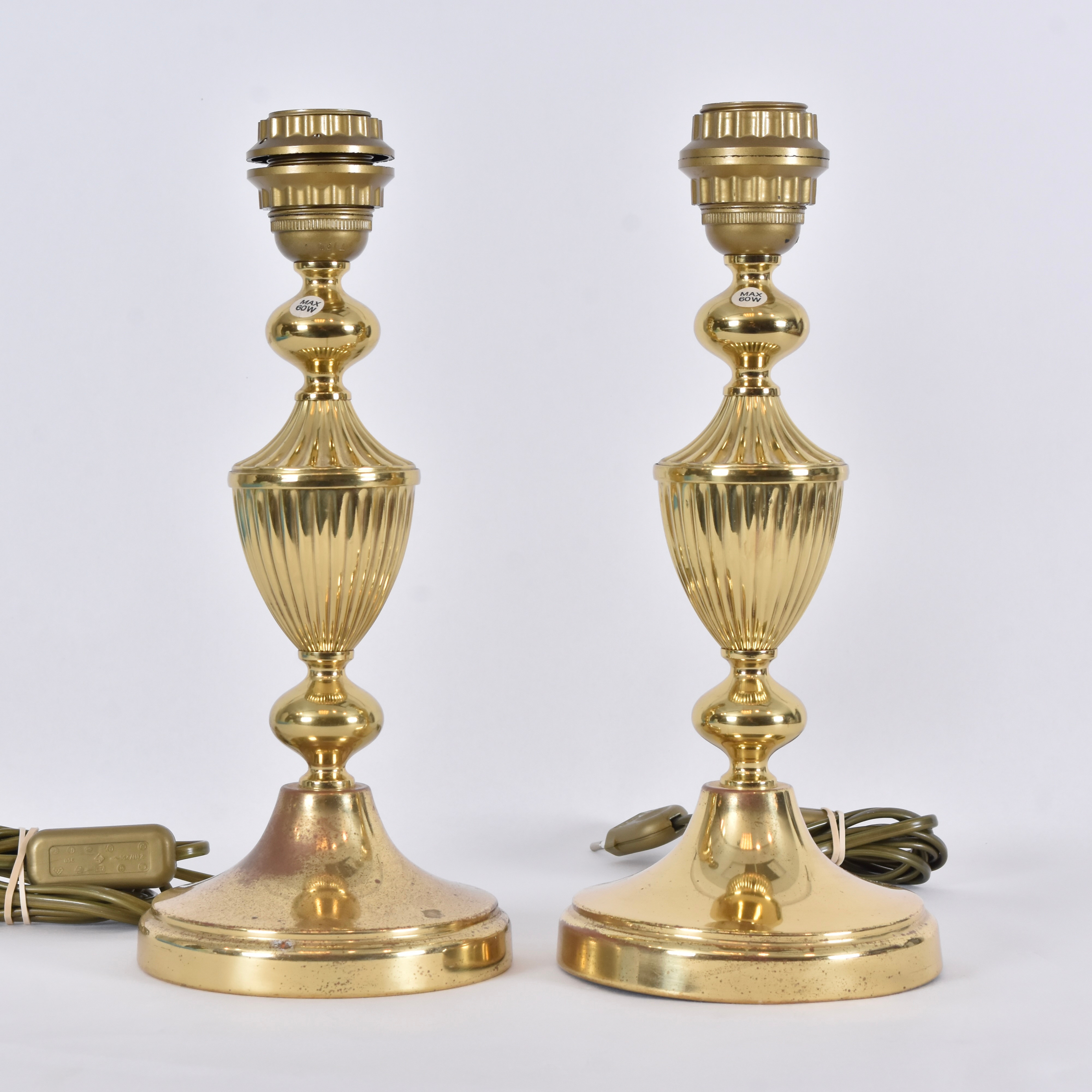 BORDSLAMPOR, ett par, metall, Fayette Borås, 1900-talets senare del.