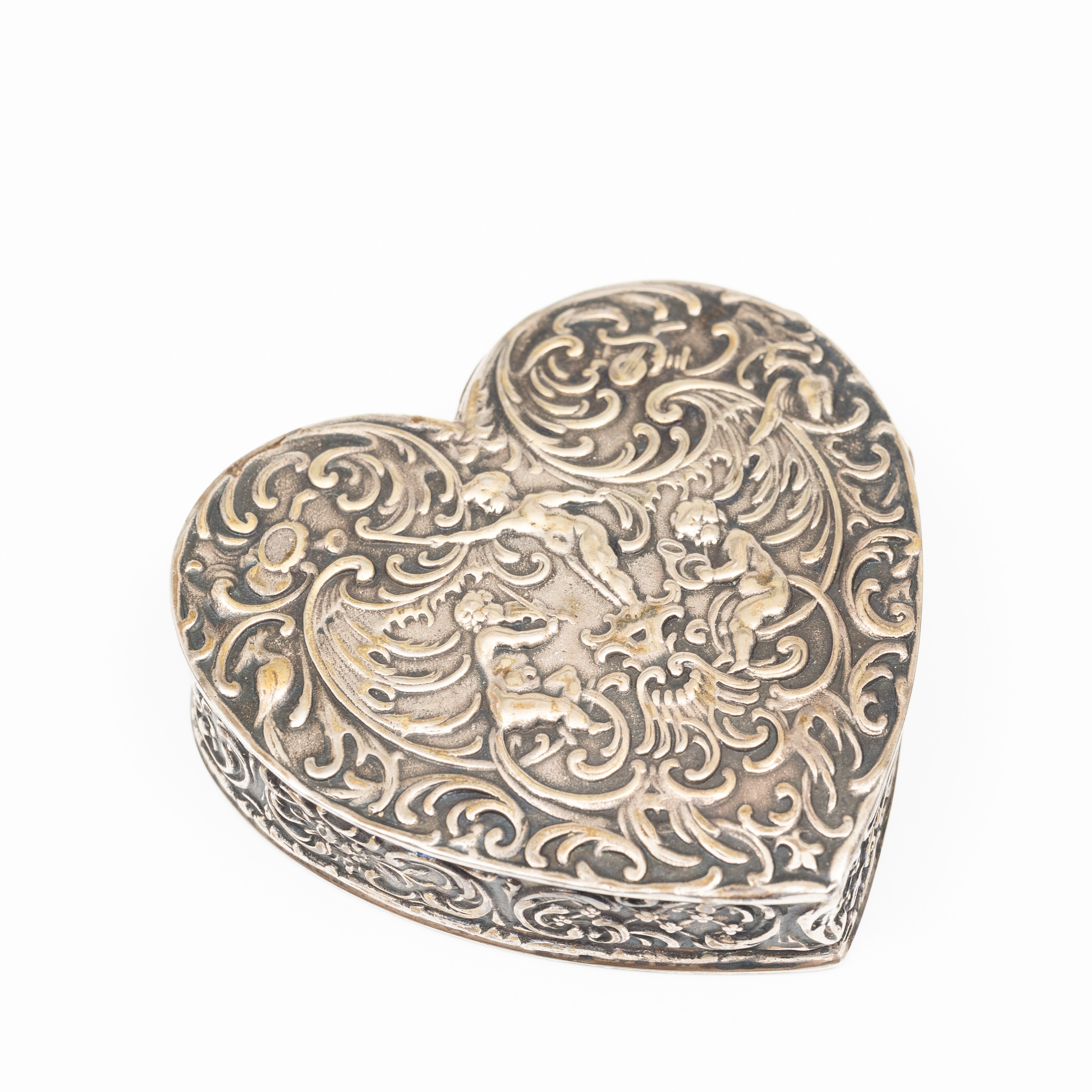 DOSA, hjärtformad, silver.