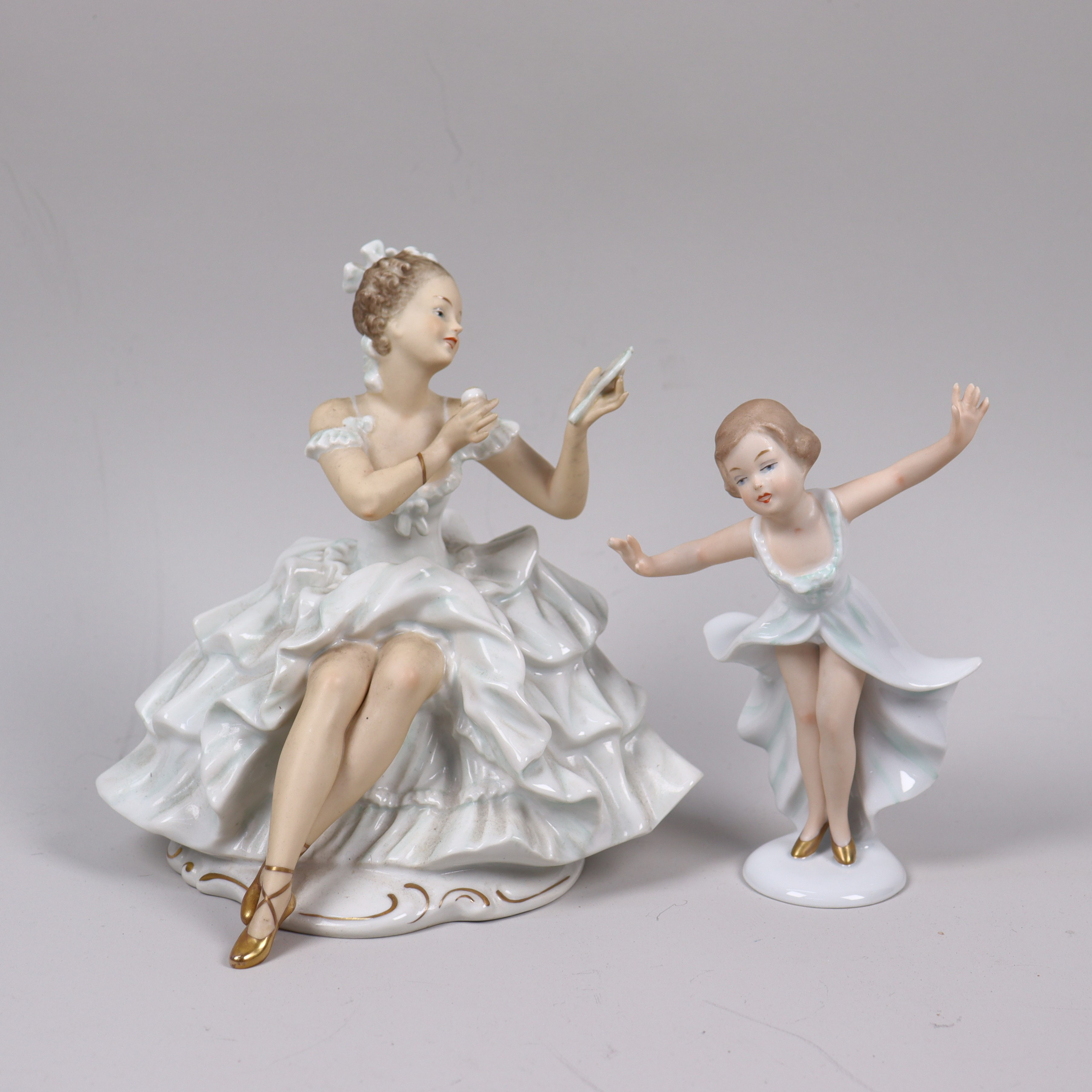 FIGURINER, Wallendorf, Tyskland, kvinna och flicka.