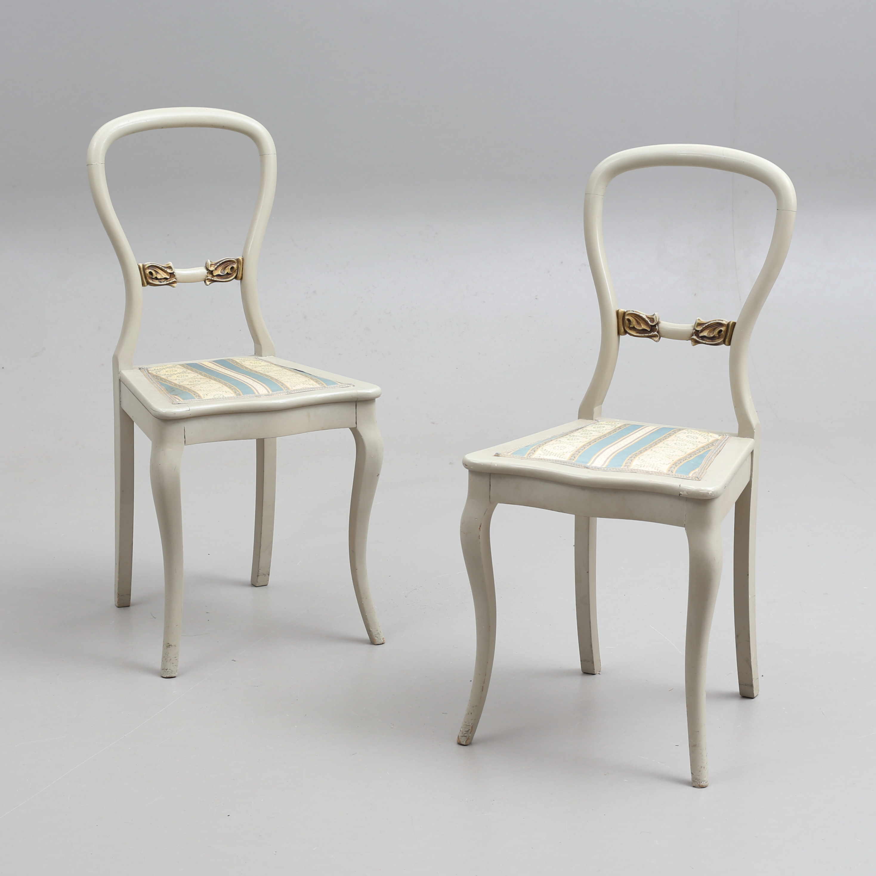 STOLAR, ett par, rokokostil, 1800-tal.