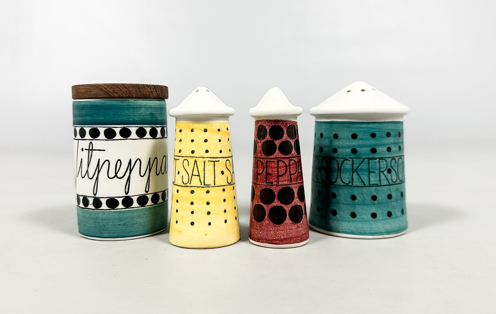 MARIANNE WESTMAN. PORSLIN, 4 delar kryddburkar, Picknick / Arom, Rörstrand.