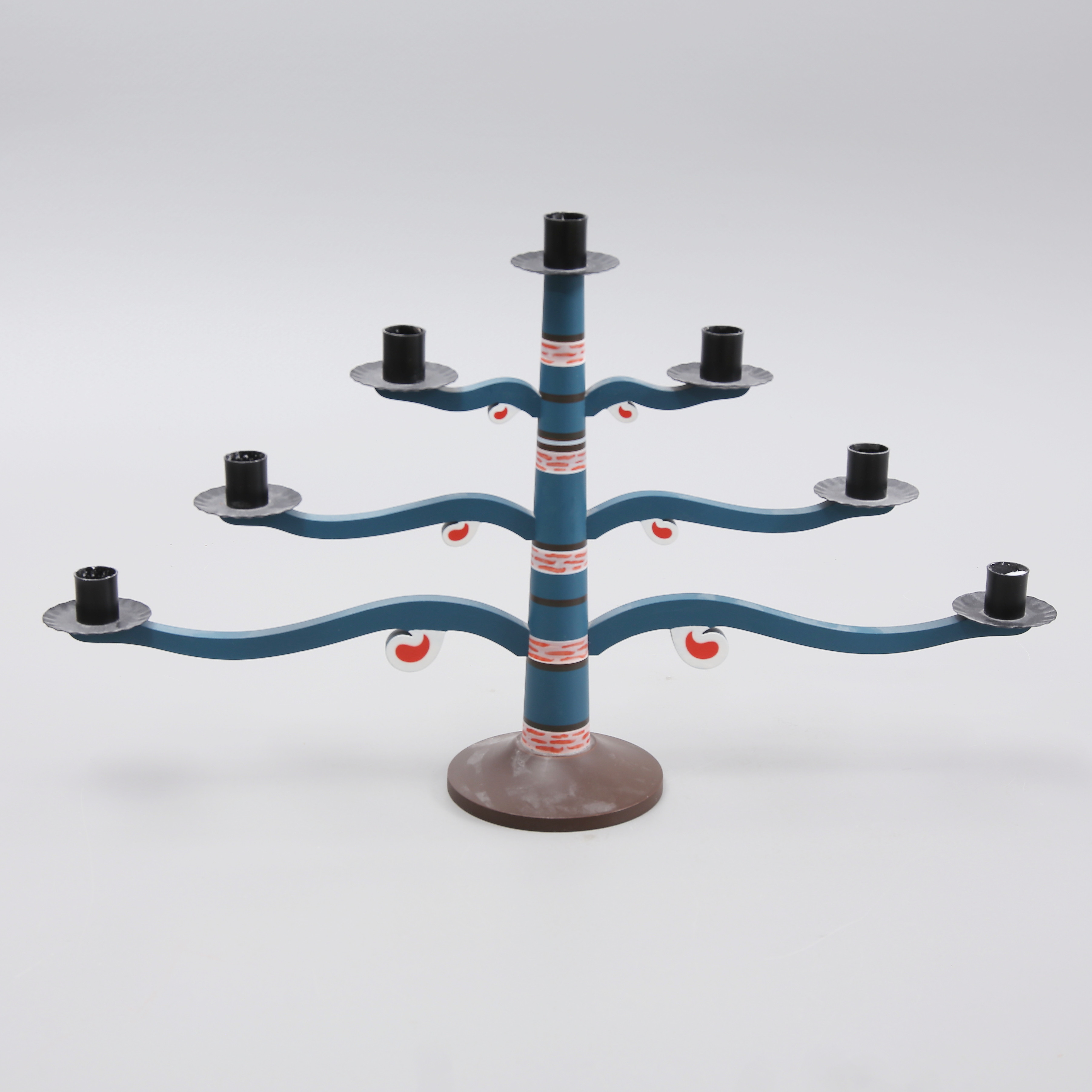 KANDELABER, sk. Skatelövsstake, målat trä, 1900-tal.