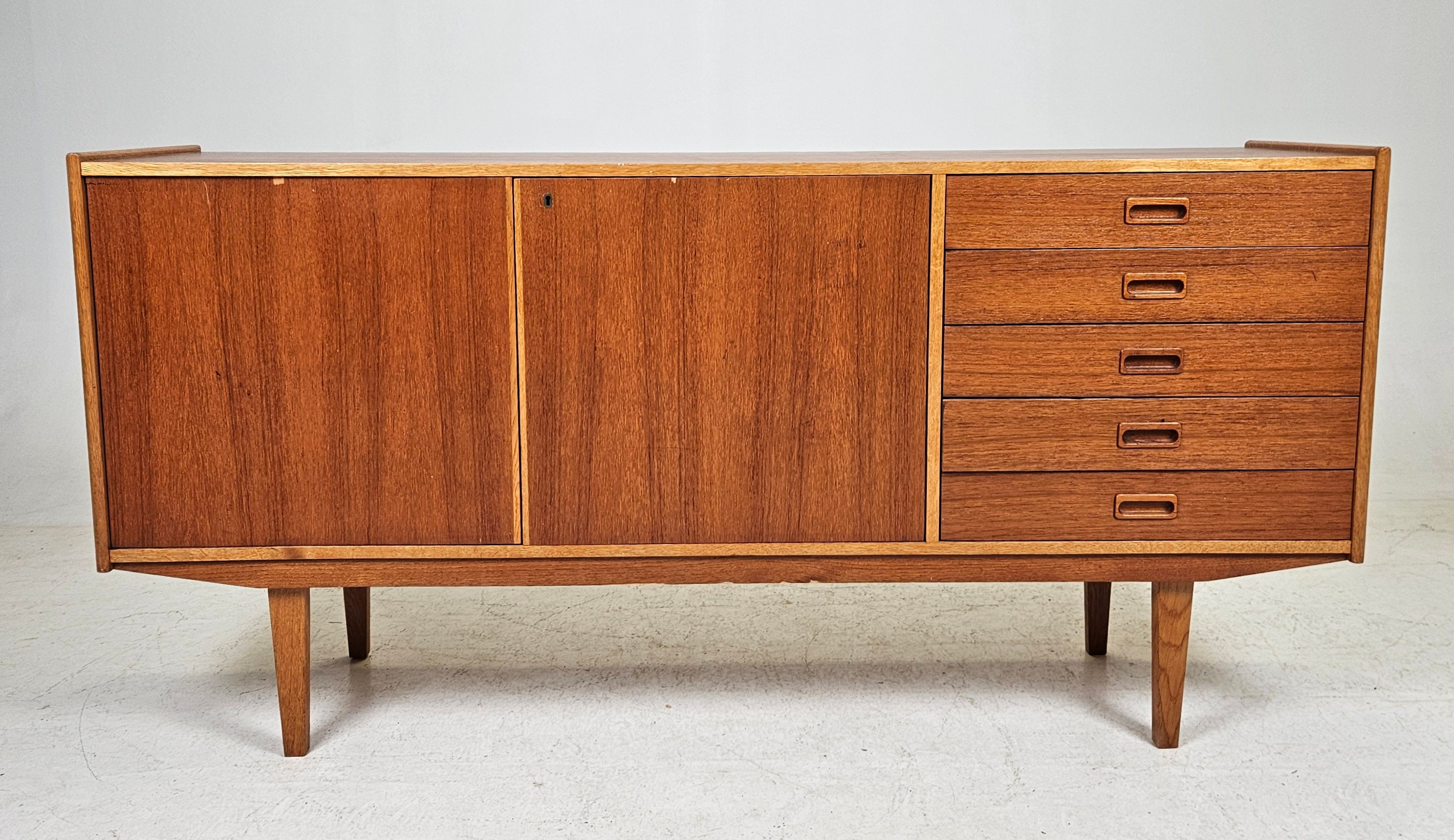SIDEBOARD, 1960-tal.