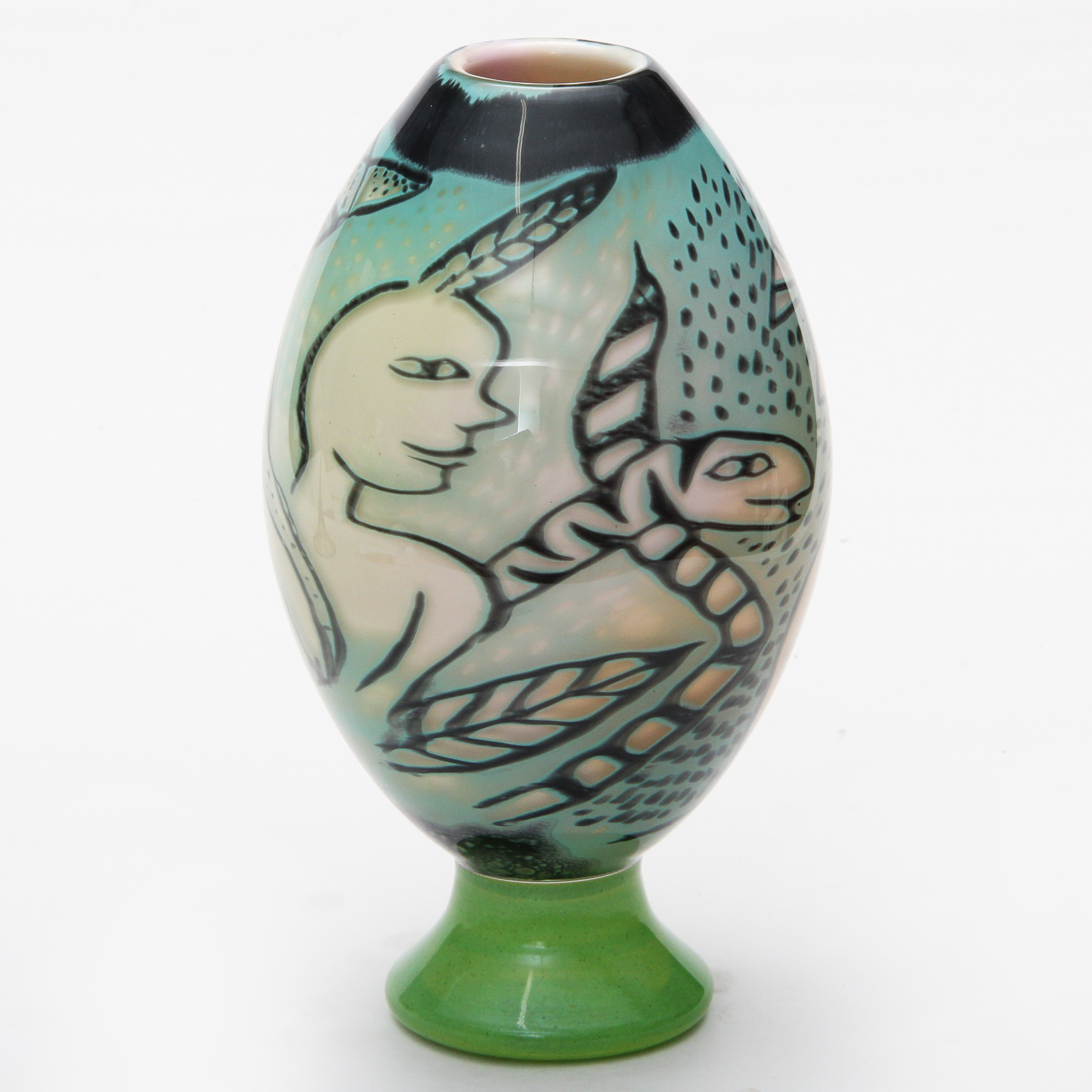 ULRICA HYDMAN-VALLIEN. VAS, graalteknik, Unique, Kosta Boda, signerad.