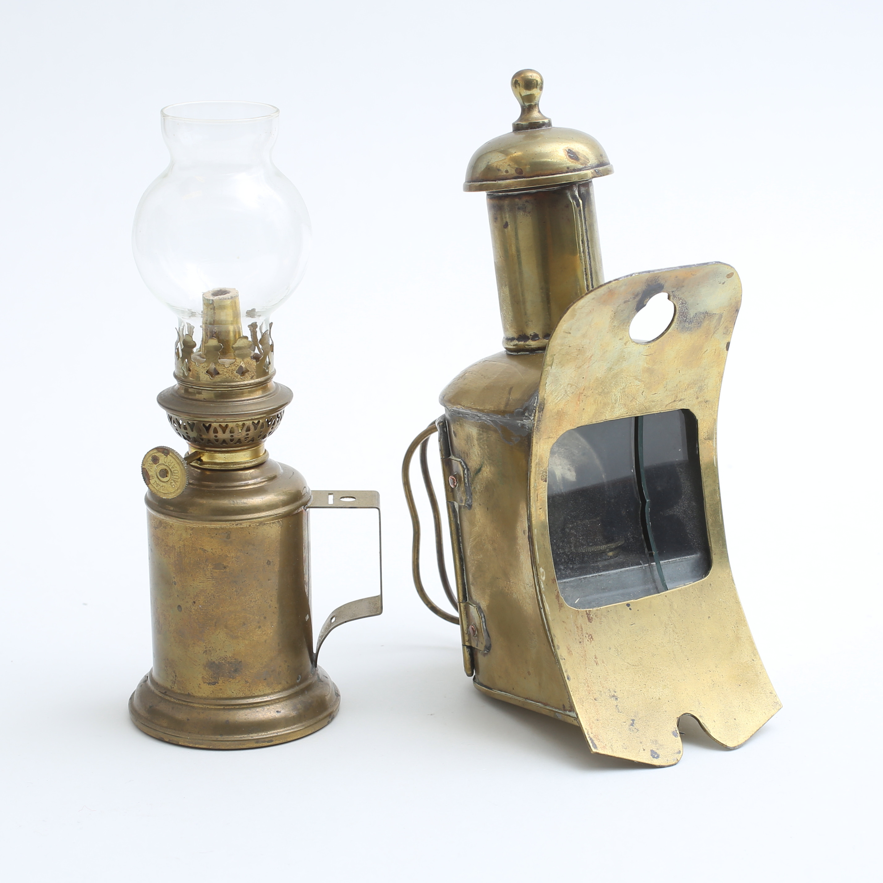 LANTERNA samt OLJELAMPA, mässing/ glas, 1800/ 1900-tal.