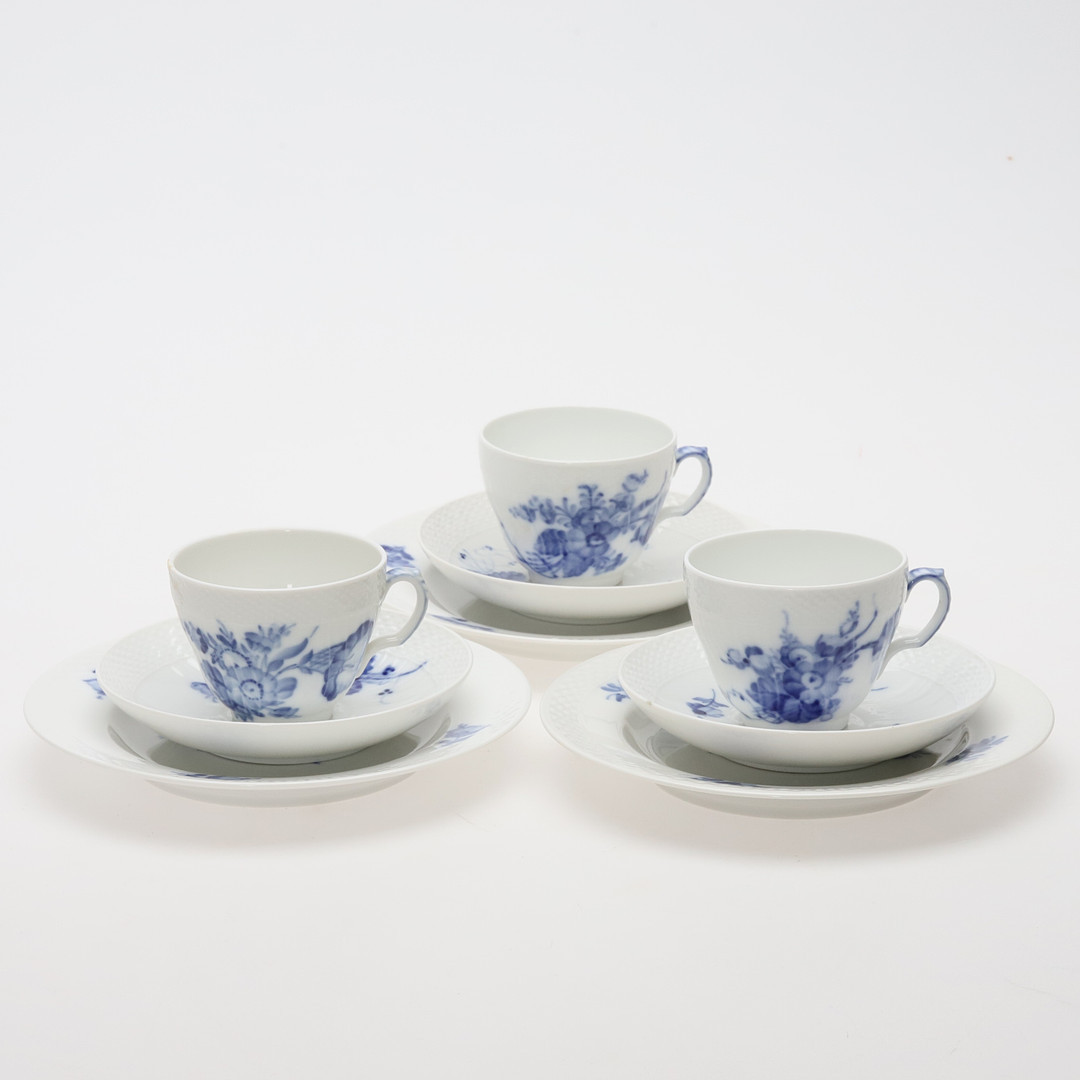 KAFFESERVISDELAR, 35 delar, porslin, "Blå Blomst", Royal Copenhagen, Danmark.