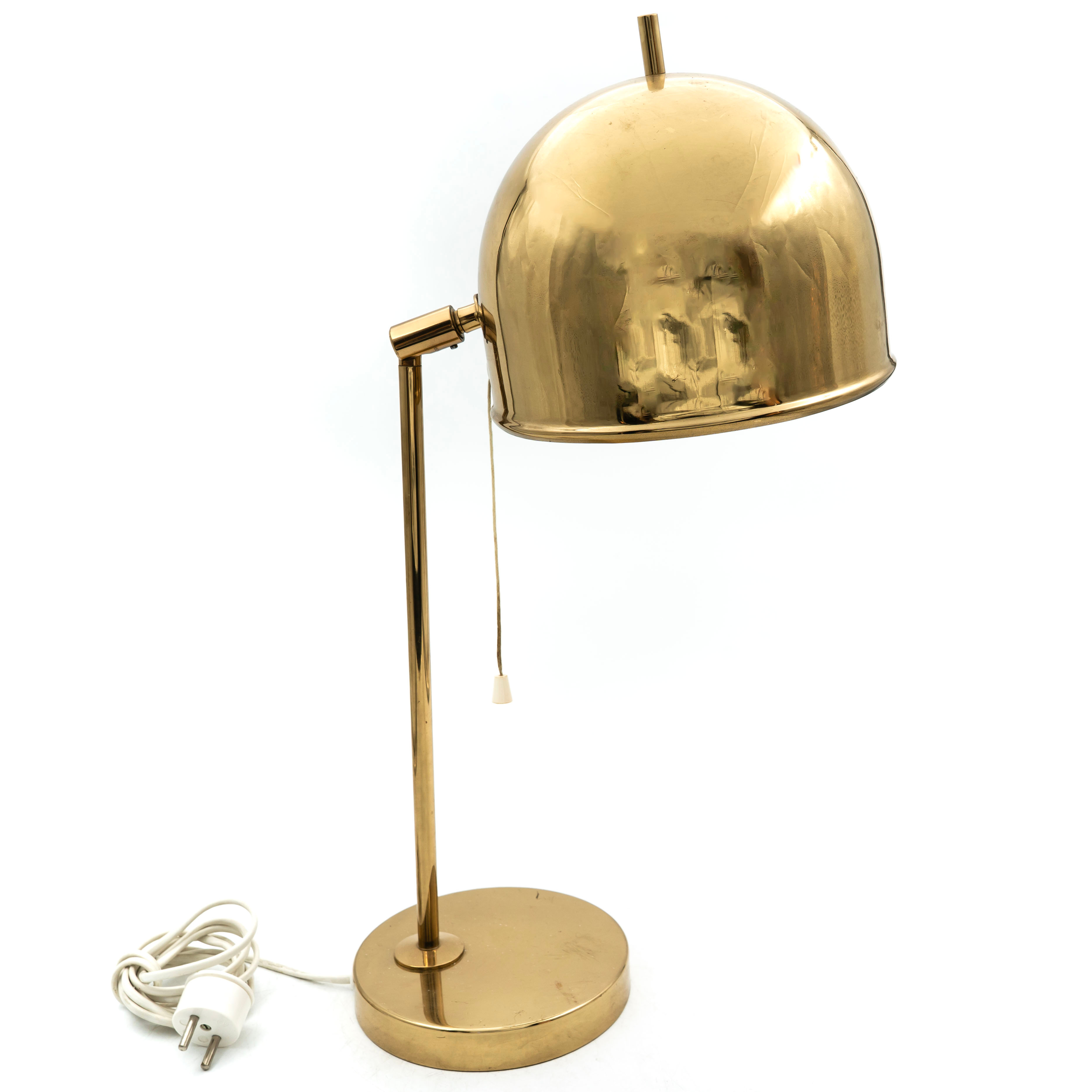 EJE AHLGREN. BORDSLAMPA, MÄSSING, B-075, BERGBOMS.