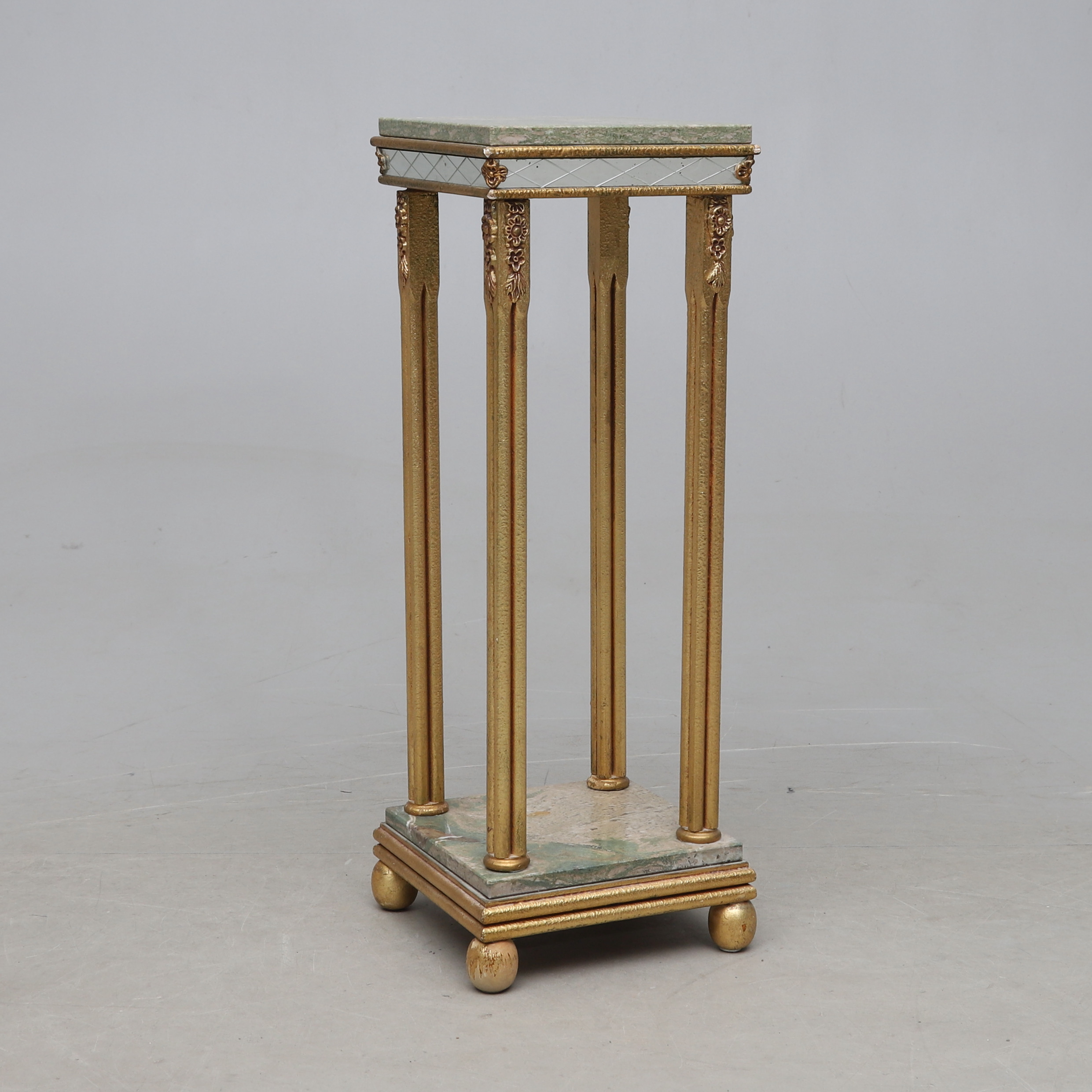 PIEDESTAL, omkring 1900-talets mitt.