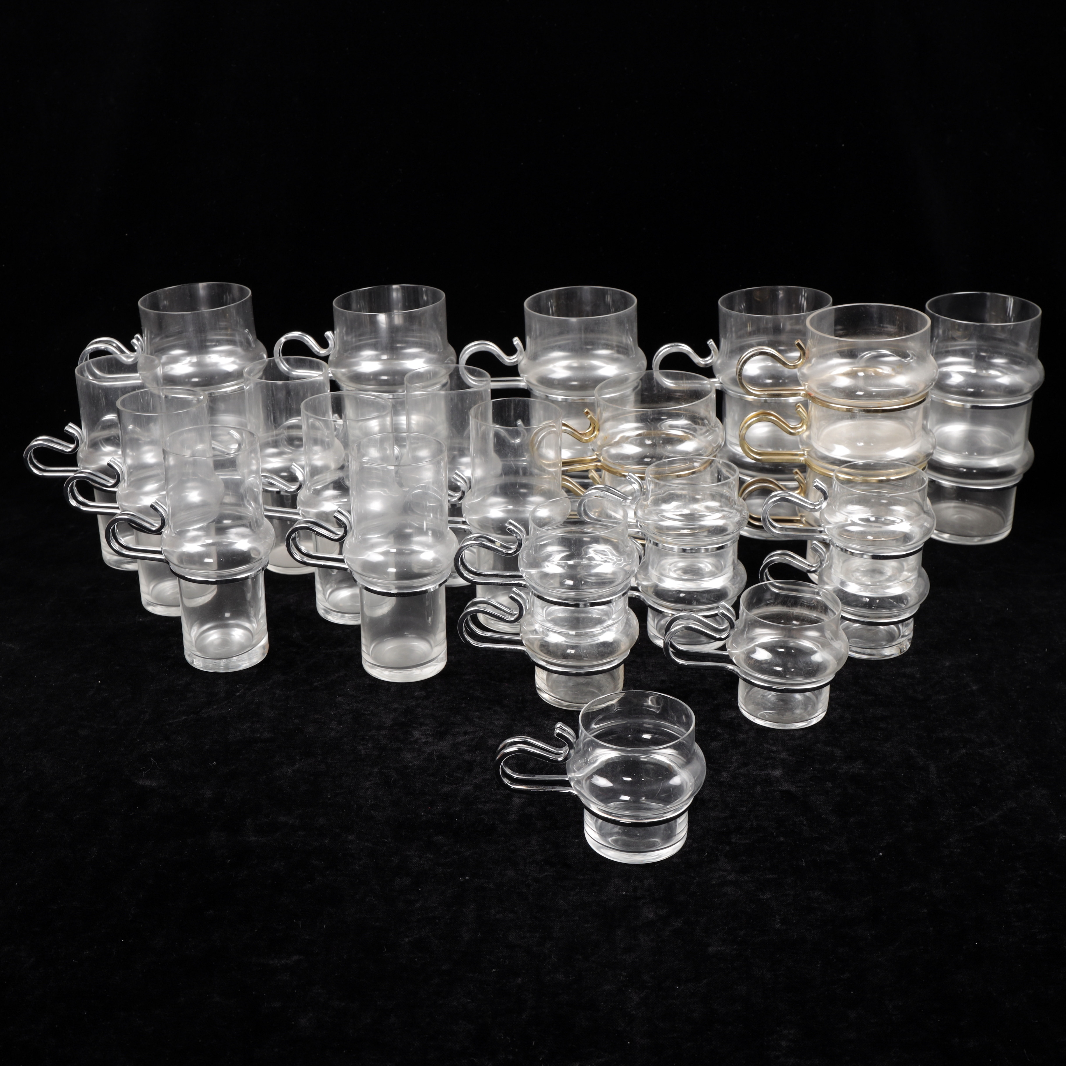 LINDAU & LINDEKRANTZ. Glasservis, 31 delar, "Hot and Cold", Orrefors.