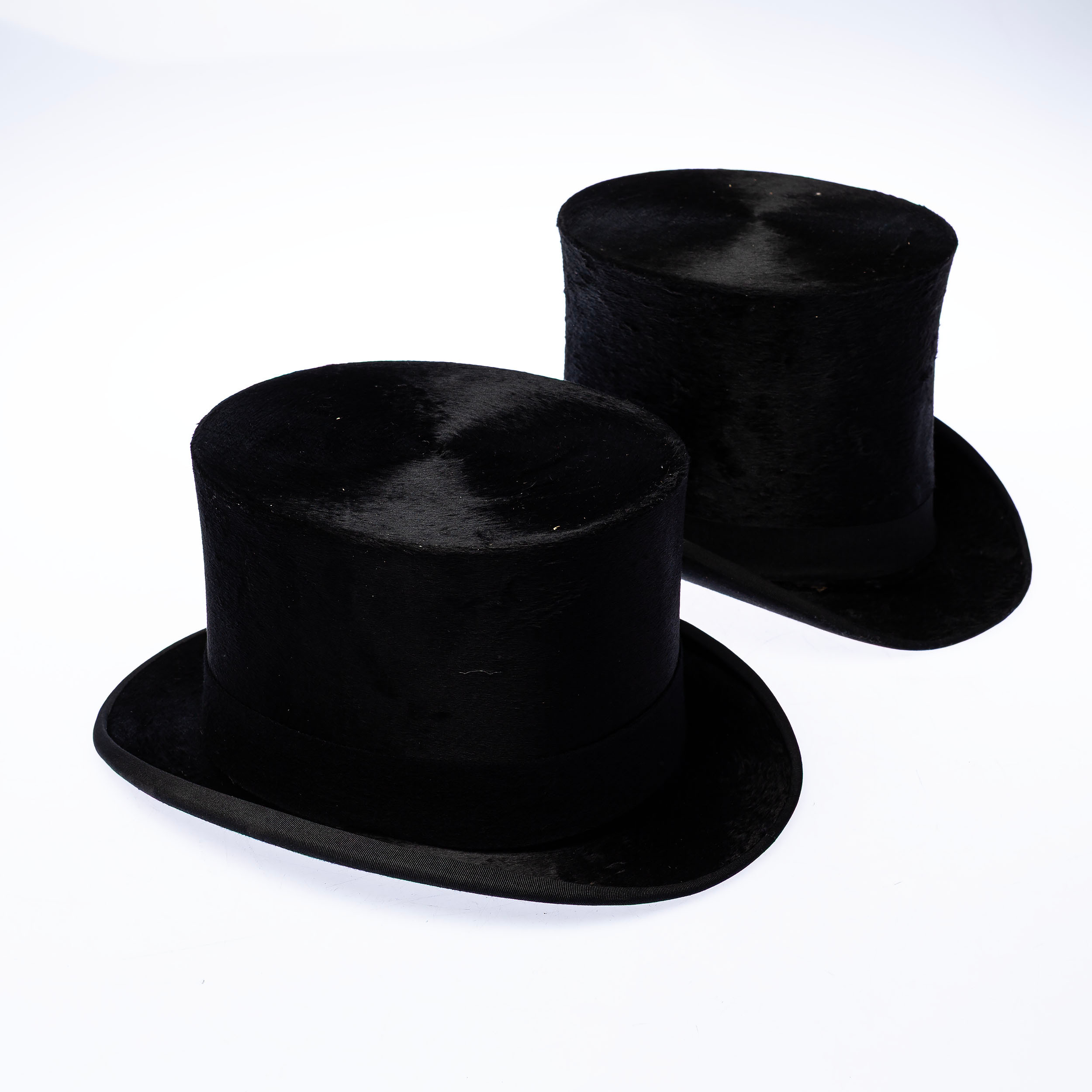 STORMHATTAR, 2 st b.la Rolin Paris, 1900 - talets första hälft.