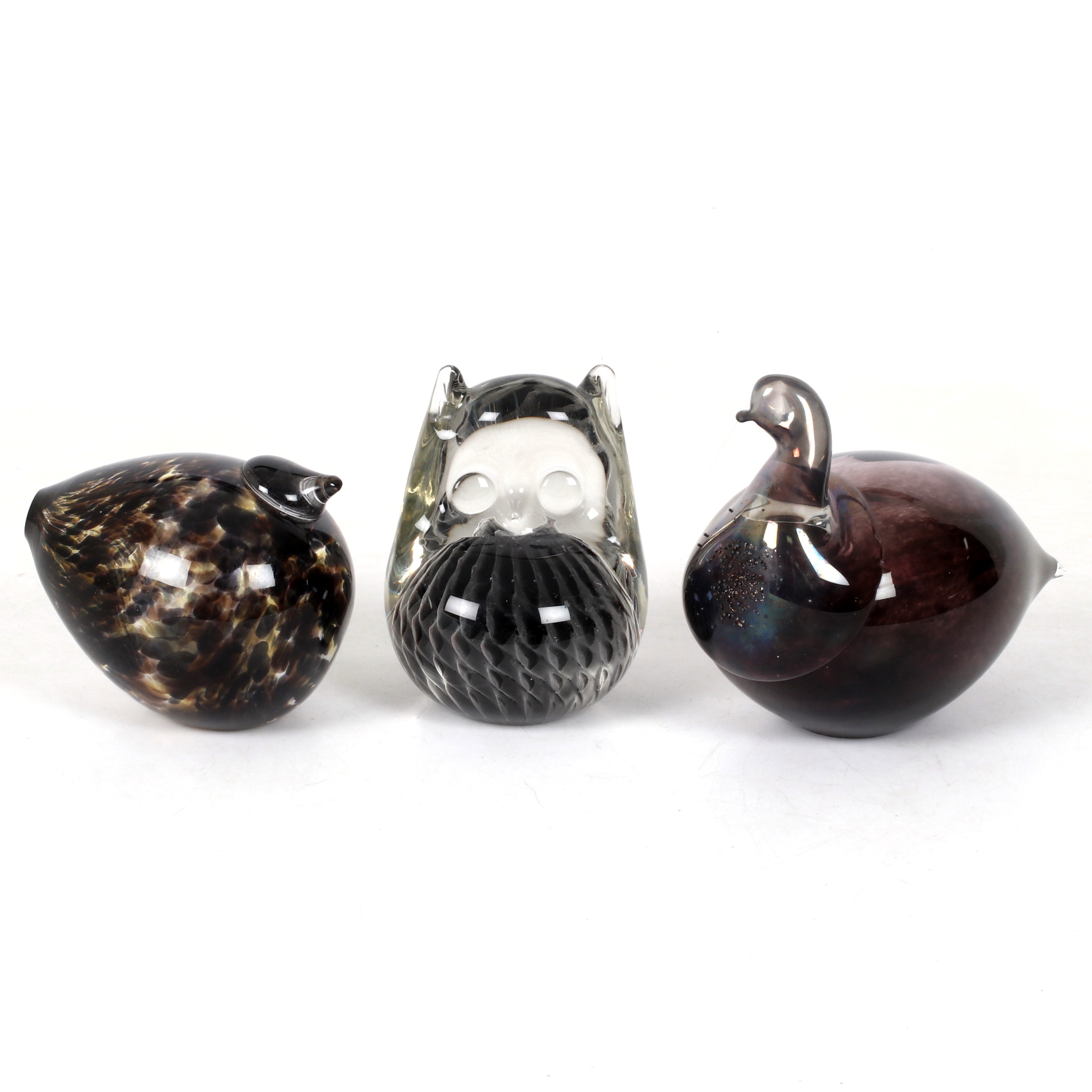 SKULPTURER, 3 st, glas, bl.a. Bengt Edenfalk. 1900-tal.