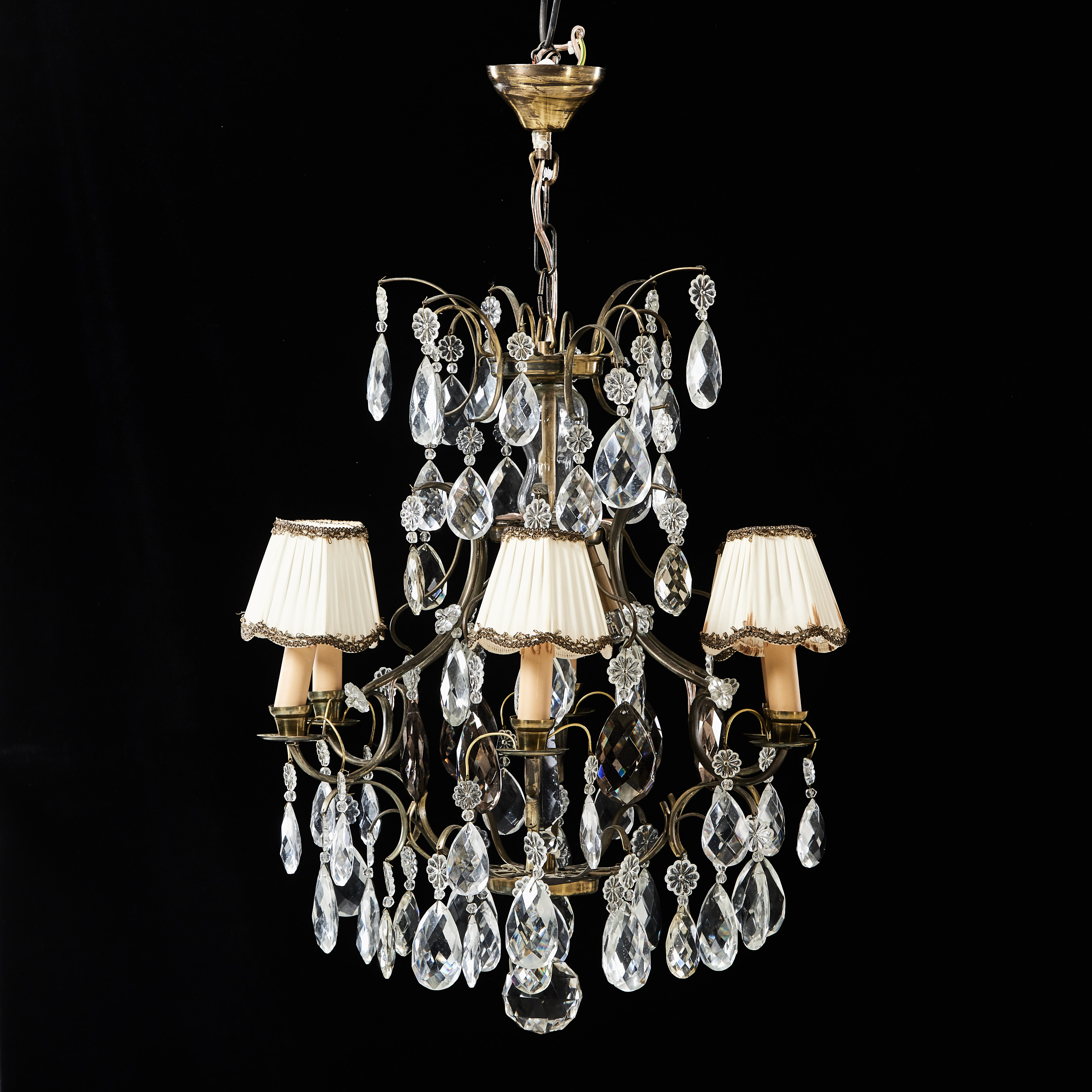 LJUSKRONA, rokokostil, 1900-talets första hälft.