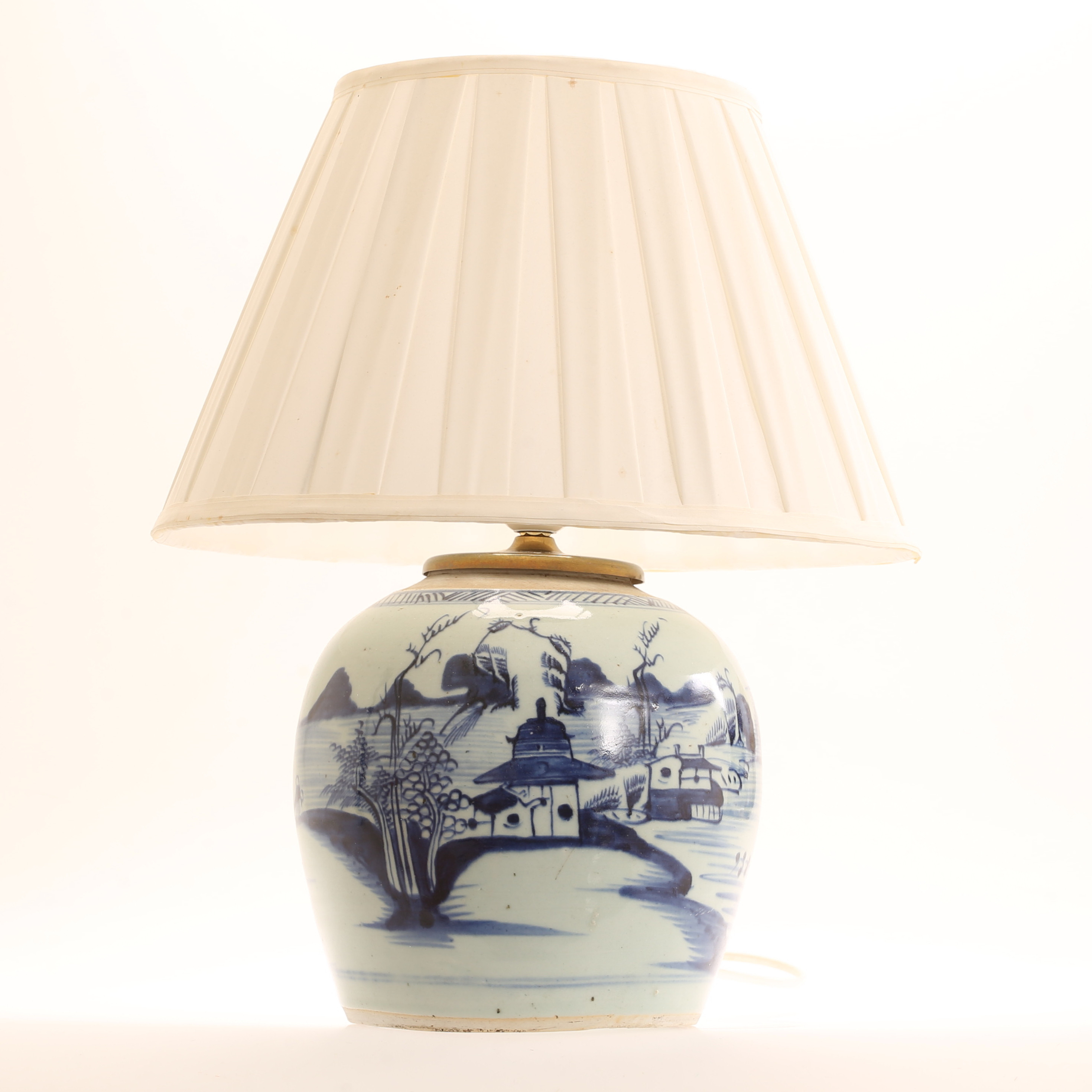 BORDSLAMPA, Kina, 1800-tal.