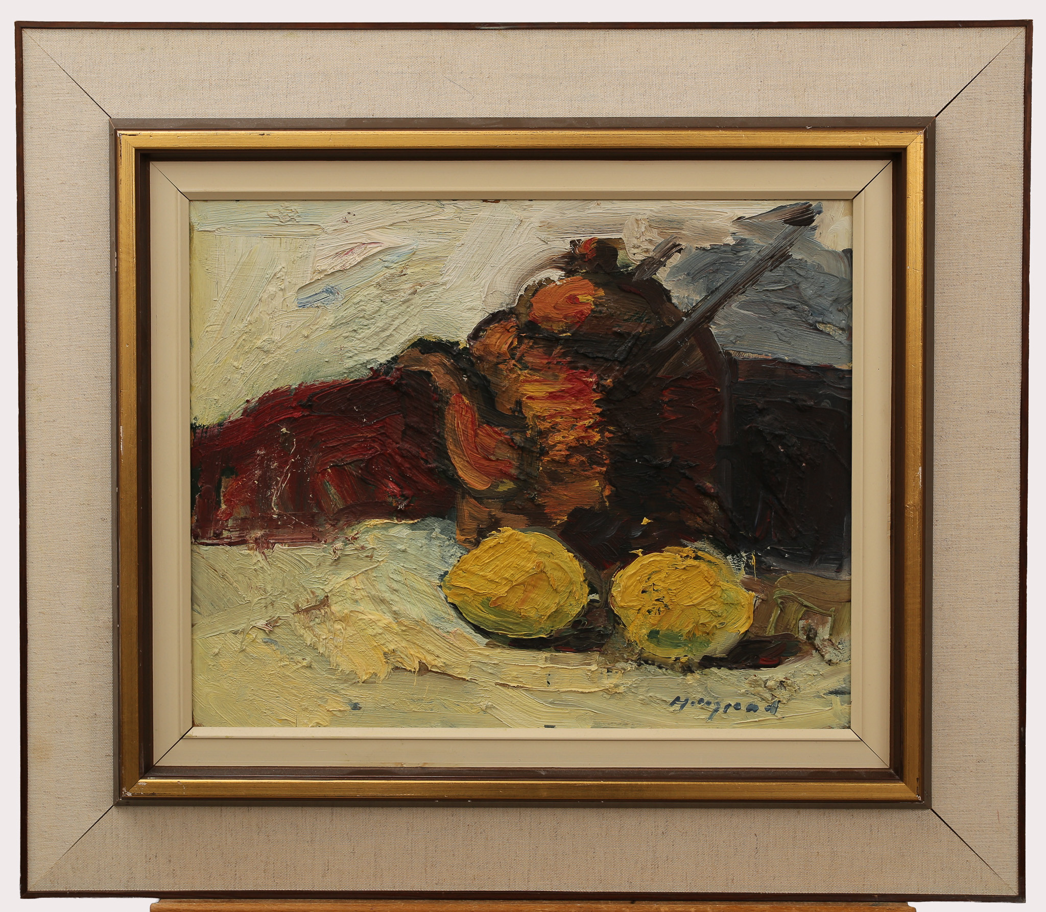 BENGT HILLGRUND. Olja på duk, stilleben med tekanna och citroner, signerad Hillgrund.