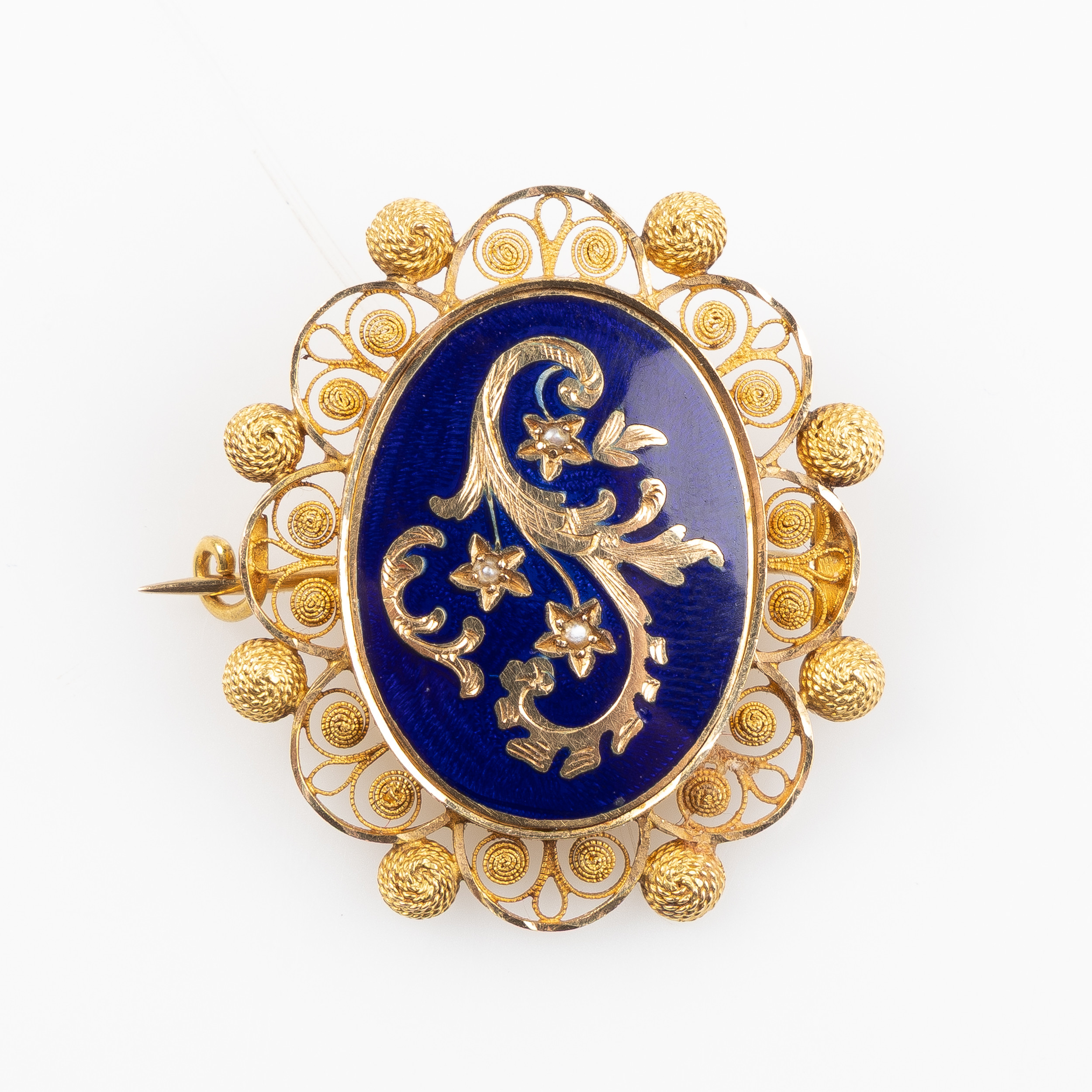 BROSCH, 18K guld och blå emalj, Gustav Dahlgren & Co, Malmö 1918.