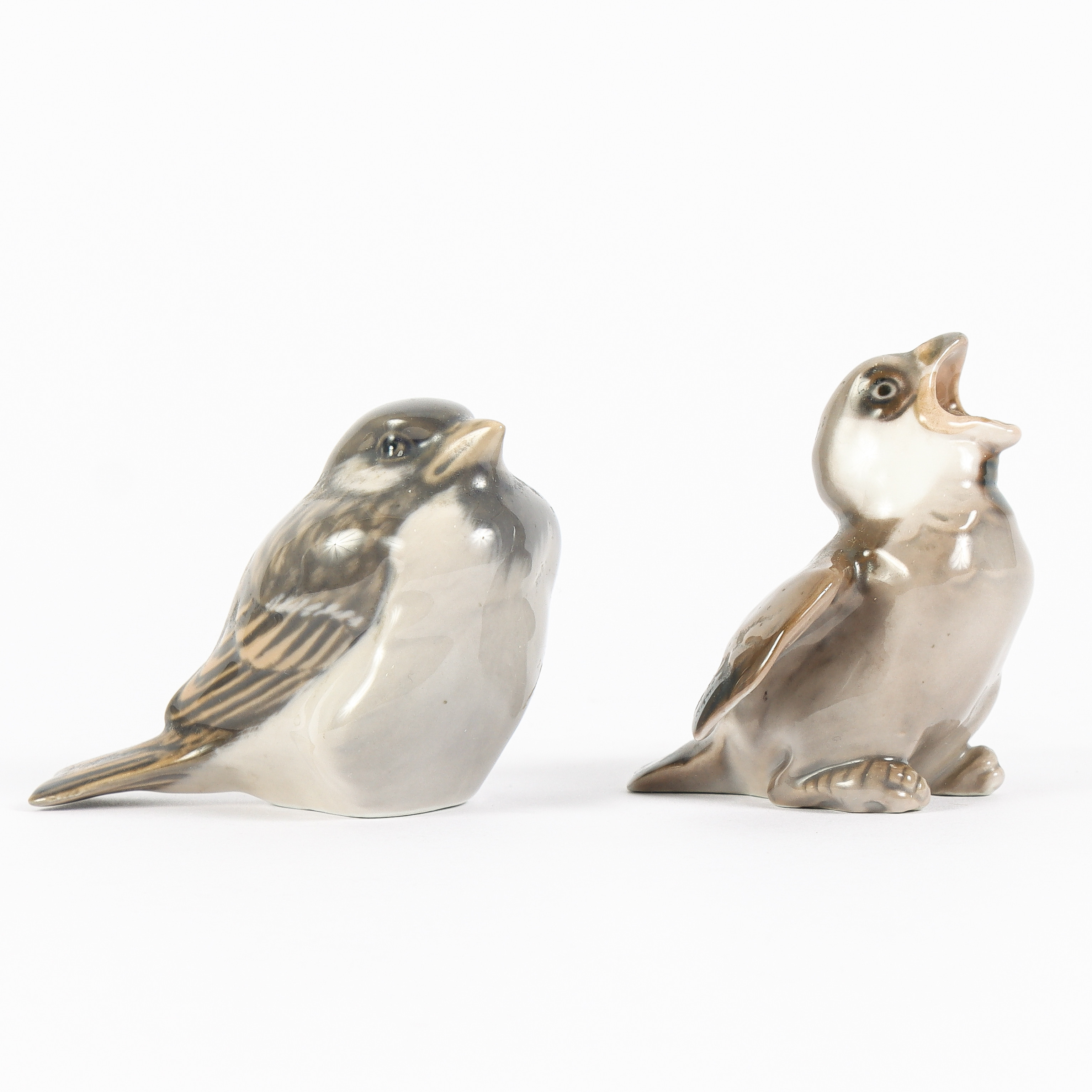 Fåglar 2 stycken porslin, Bing & Gröndahl och Royal Copenhagen.