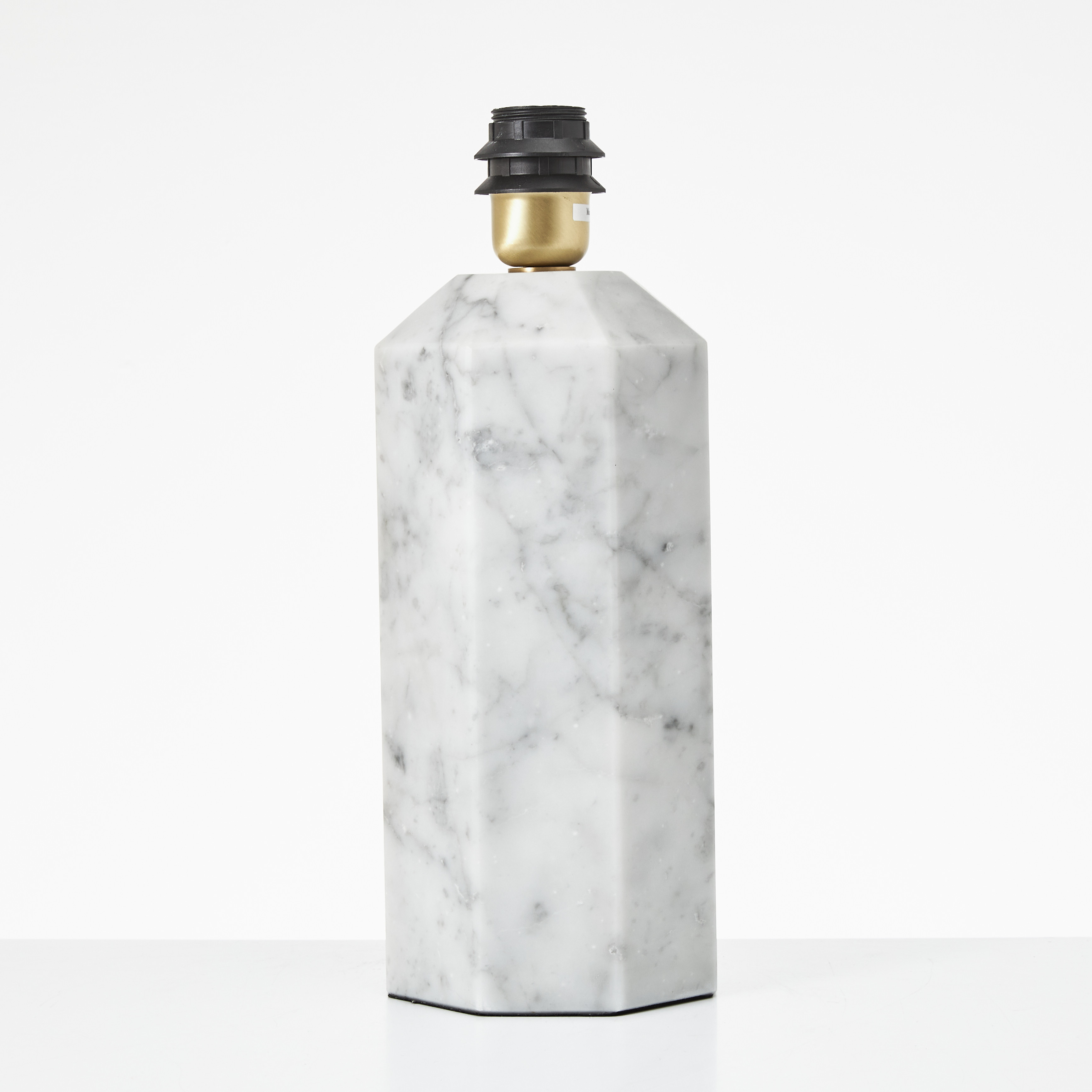 LOUISE ROE, bordslampfot, marmor, nutida tillverkning.