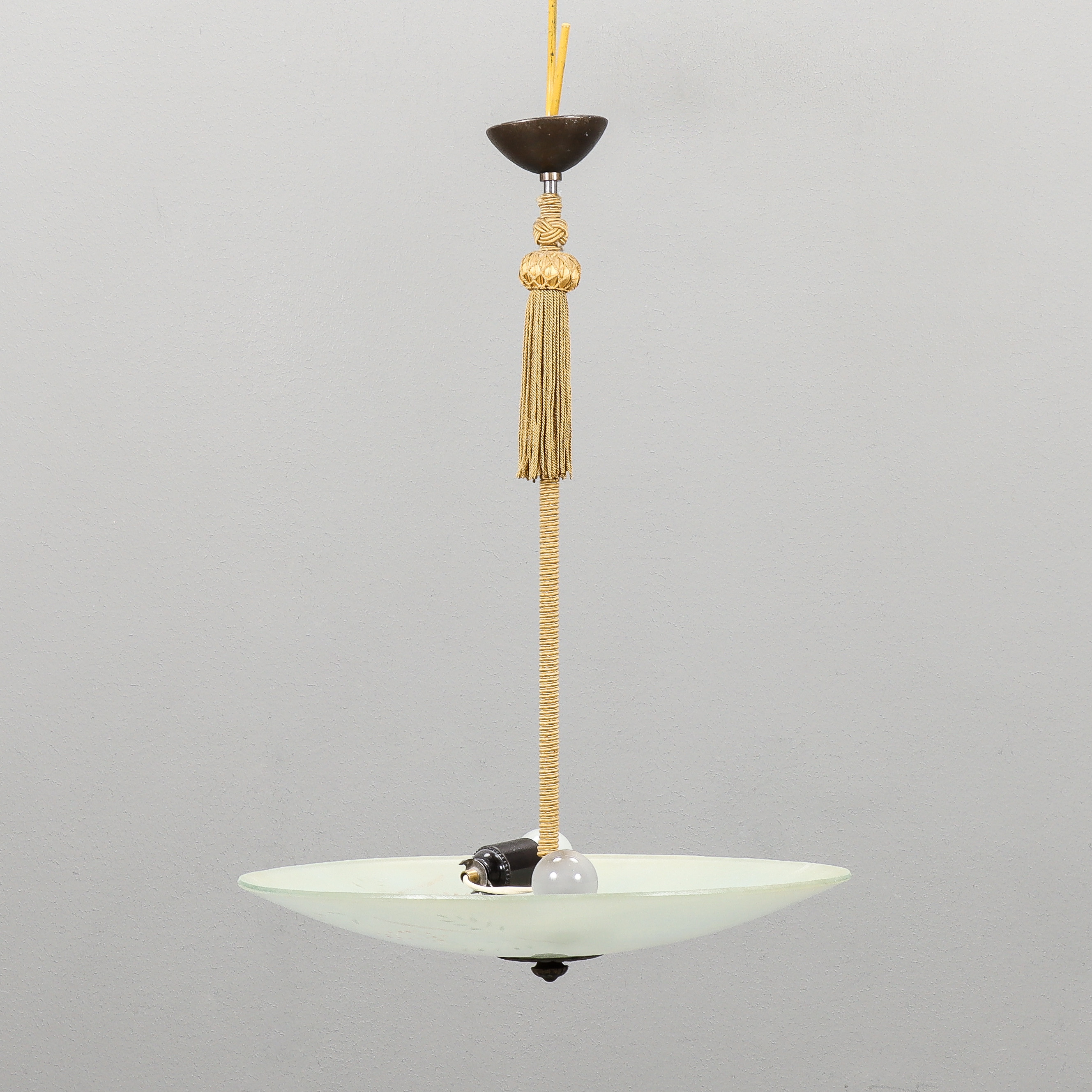 TAKLAMPA glas, 1900-talets första hälft.