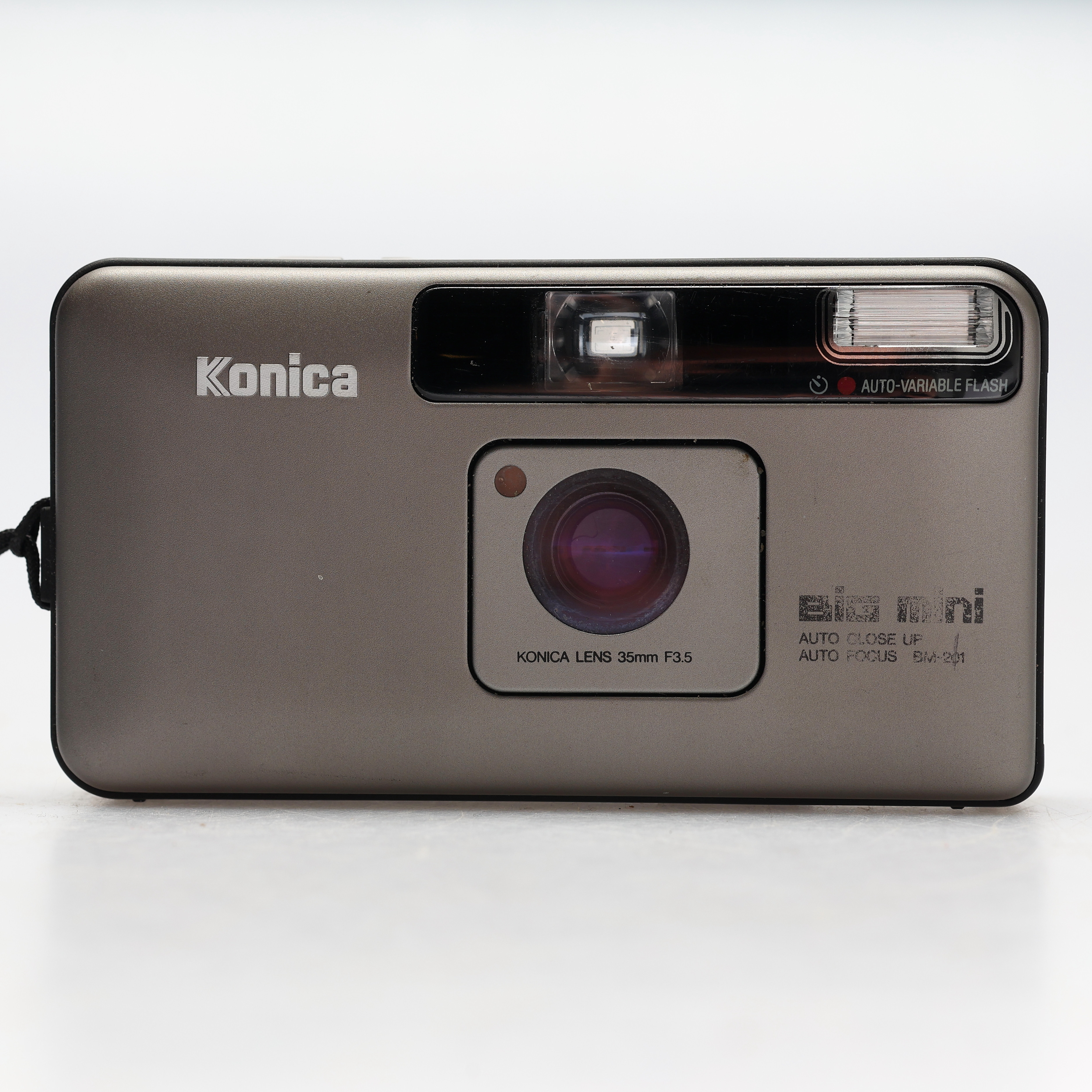 KOMPAKTKAMERA. Konica Big Mini.