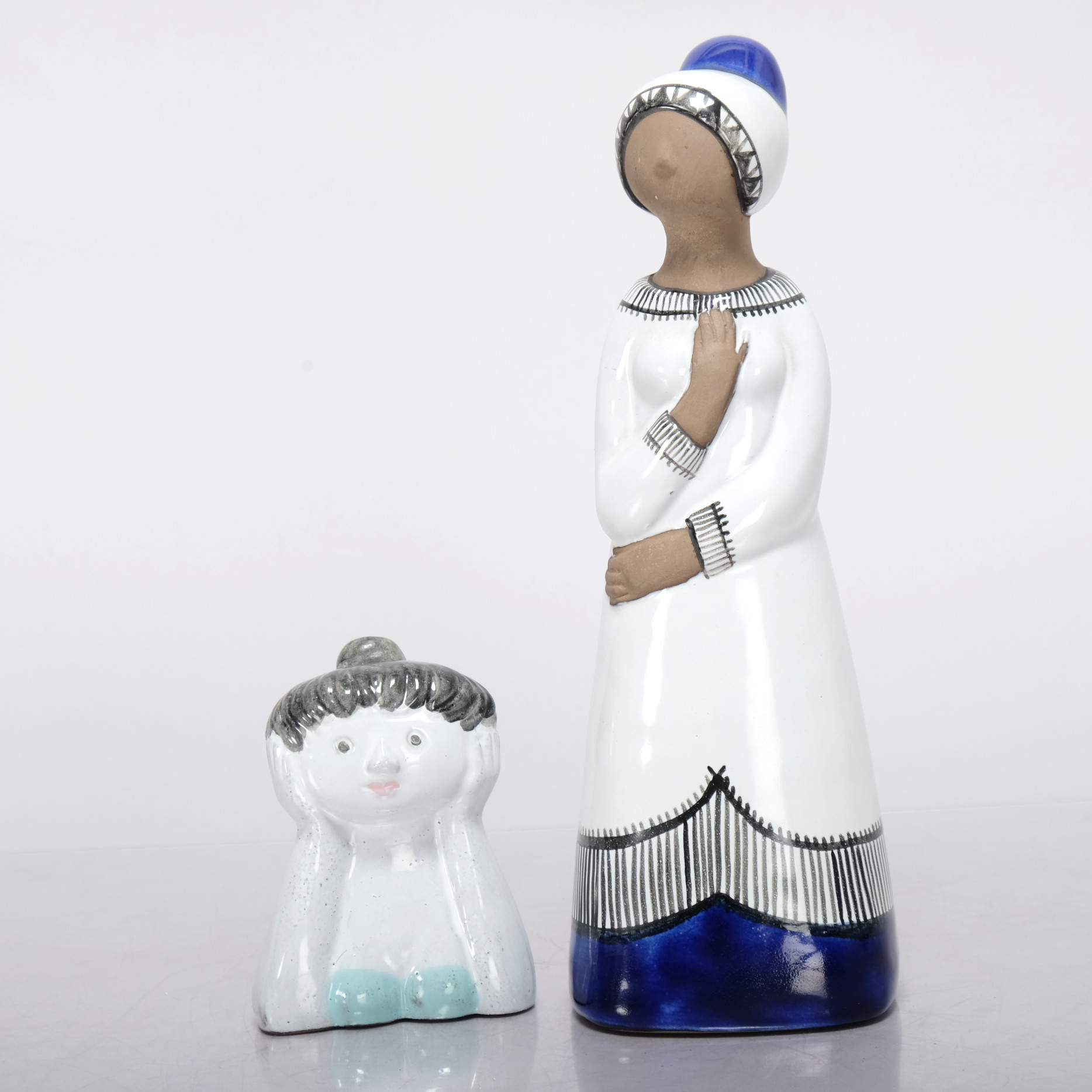 MARI SIMMULSON. Skulptur, Lergods, 2 st, Upsala-Ekeby.