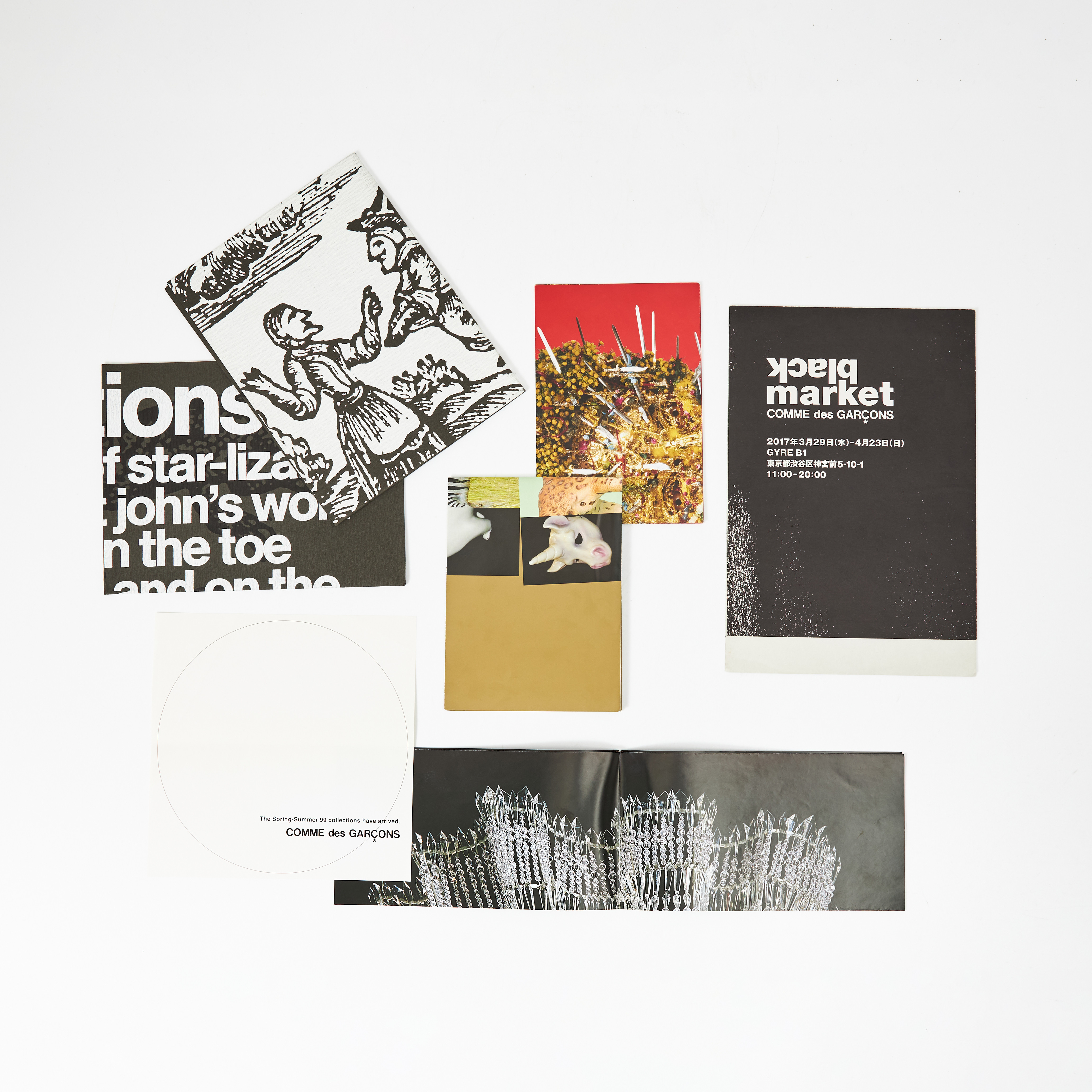 COMME DES GARÇONS, posters, sammarbeten med bl.a. Hew Locke, Justen Ladda, Jenny Okun, m.fl.