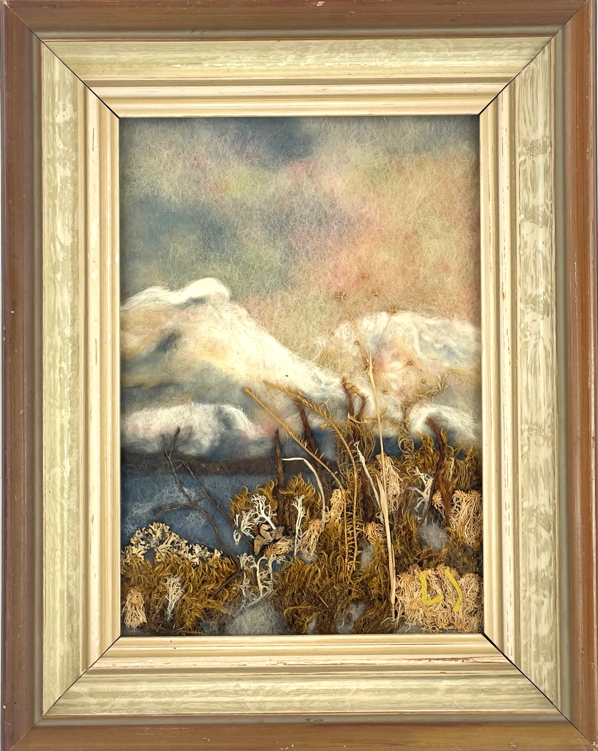 LISA JOHANSSON SANDBERG. Fjällmotiv, blandteknik i ull, signerad & daterad 1951.