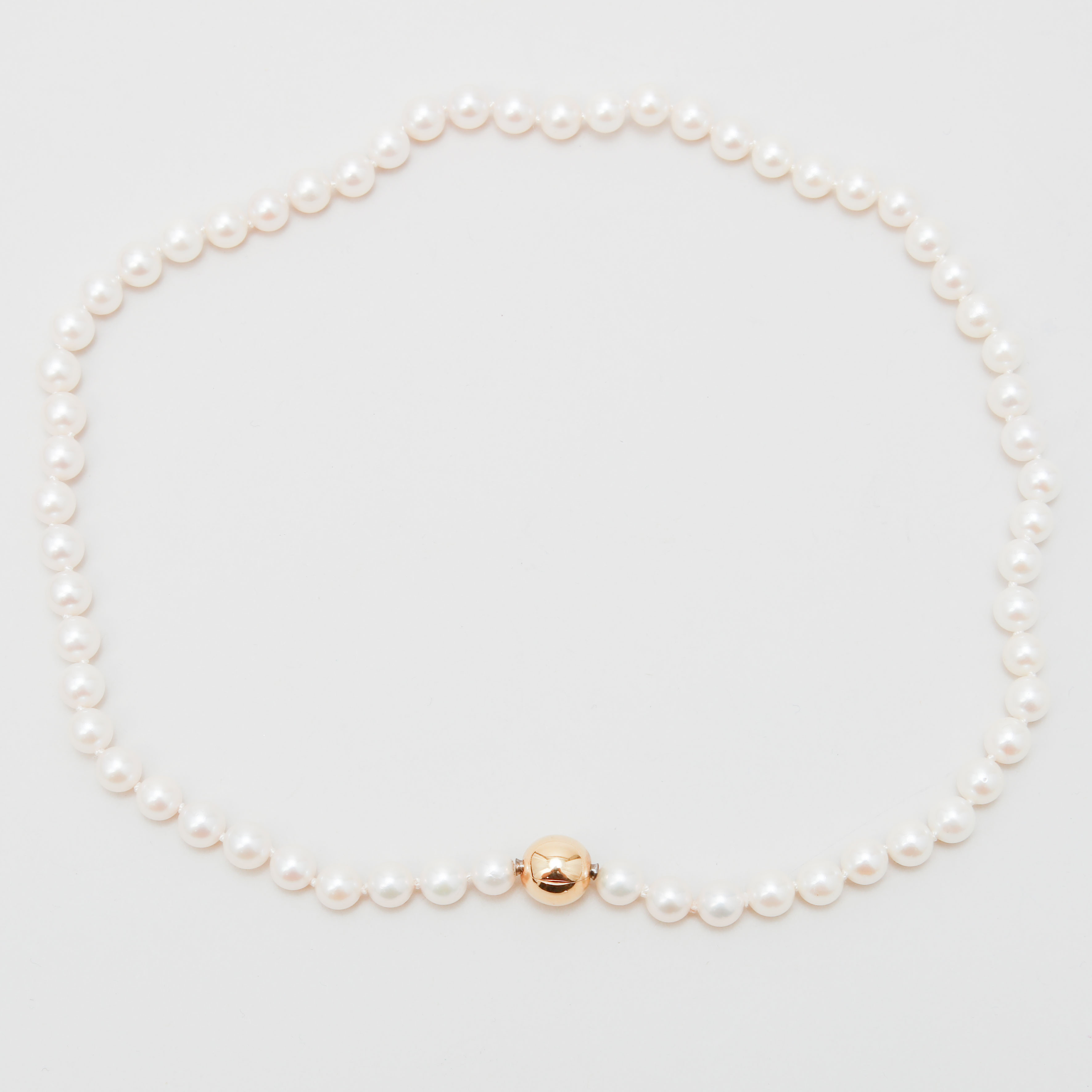 PÄRLCOLLIER, saltvattenpärlor, lås i 18k guld, Ole Lynggaard.