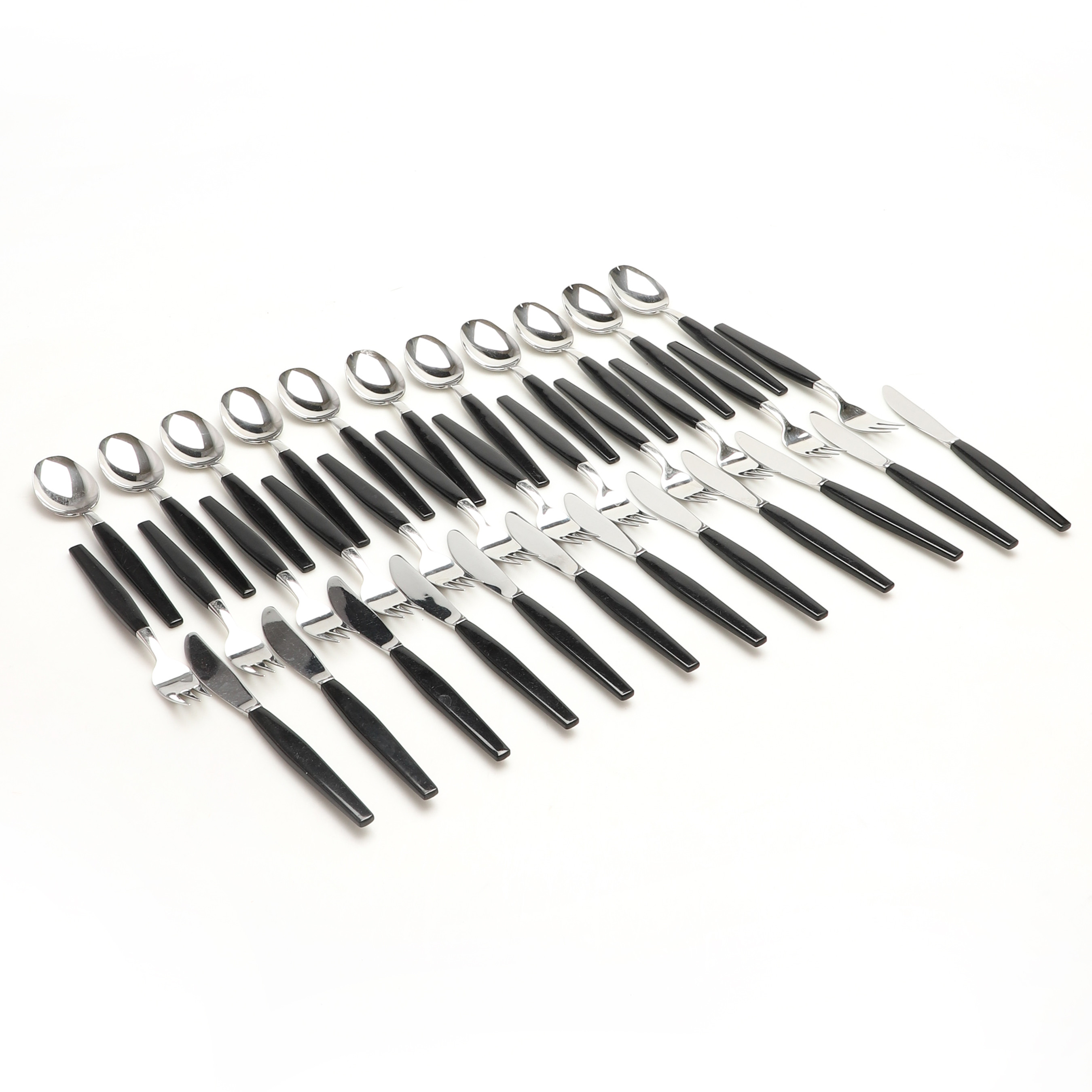 BESTICKSUPPSÄTTNING, 35 delar, "Singoalla", Adam Thylstrup för NilsJohan, för 12 personer.