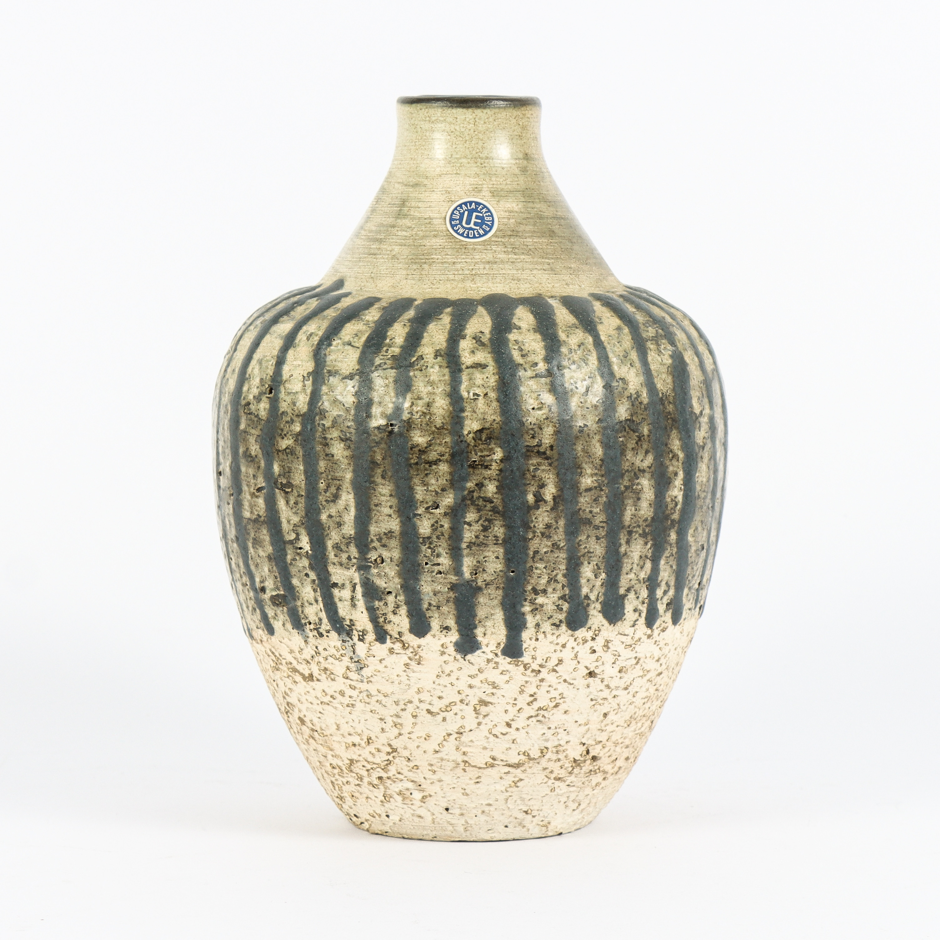 MARI SIMMULSON. Vas, keramik, Upsala-Ekeby.