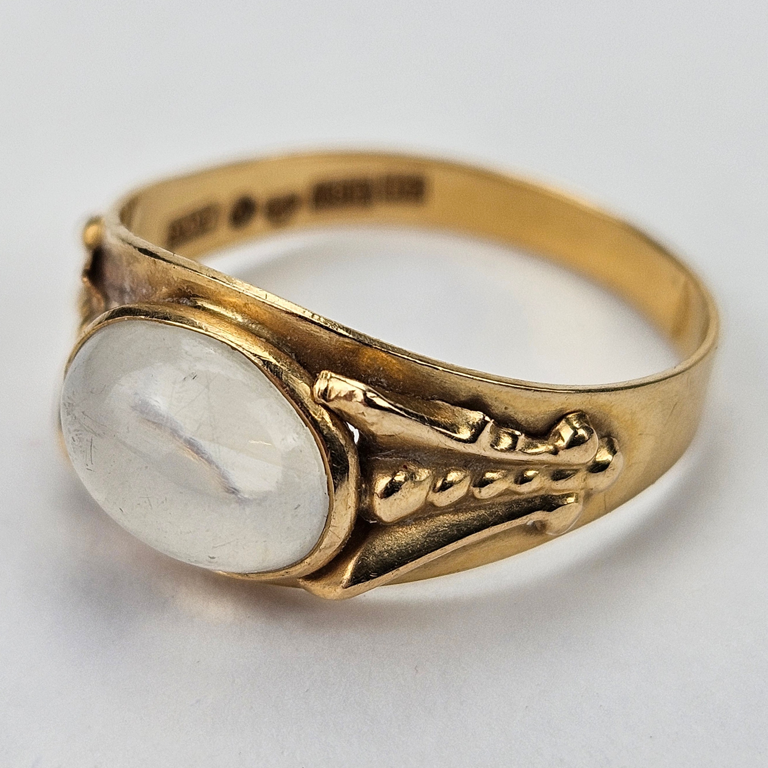 RING, guld, 18K, med sten, Ljungström Guldvarufabrik Ab, Stockholm 1958, total vikt ca. 2,1 gram.