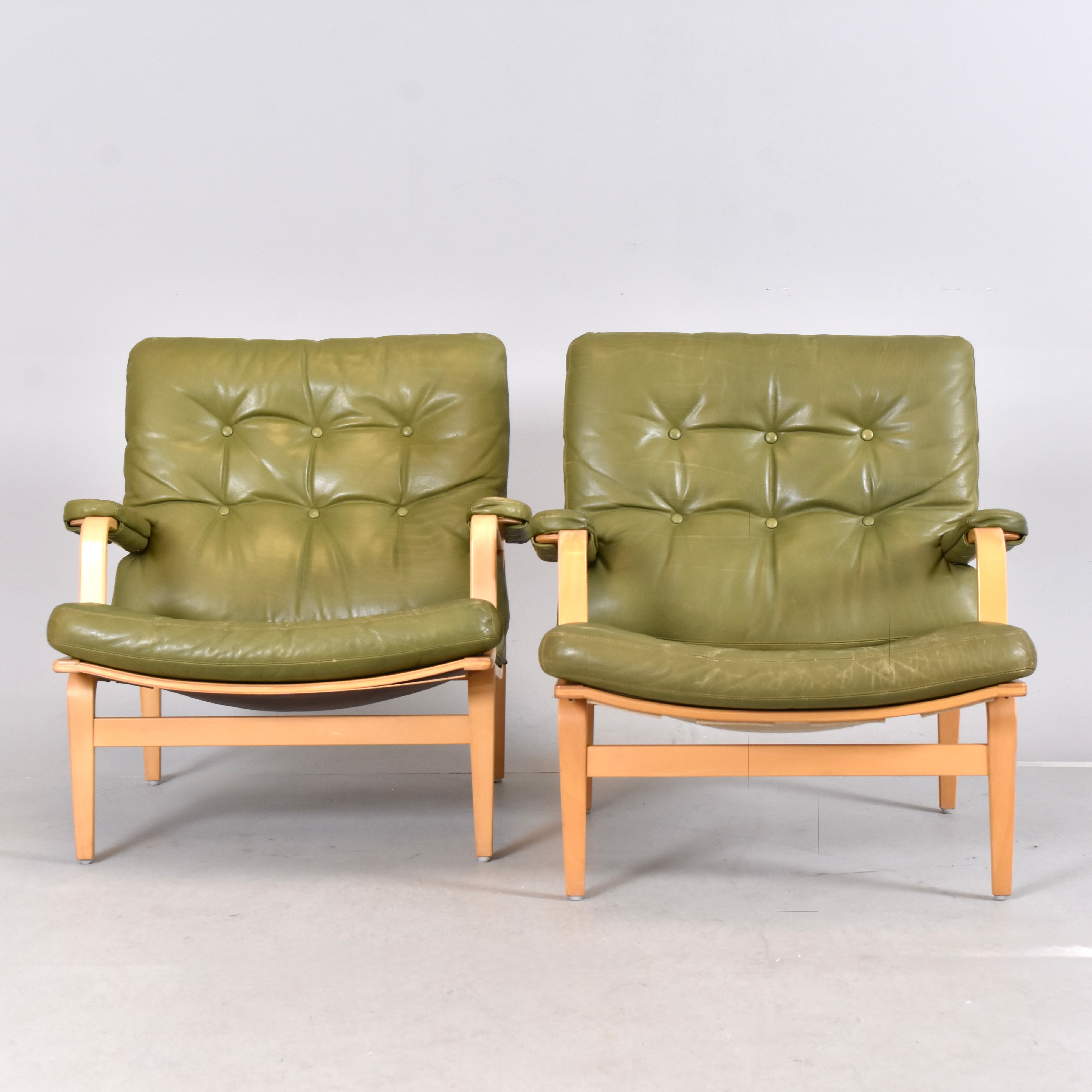 BRUNO MATHSSON. Fåtöljer, ett par, "Ingrid" Dux.