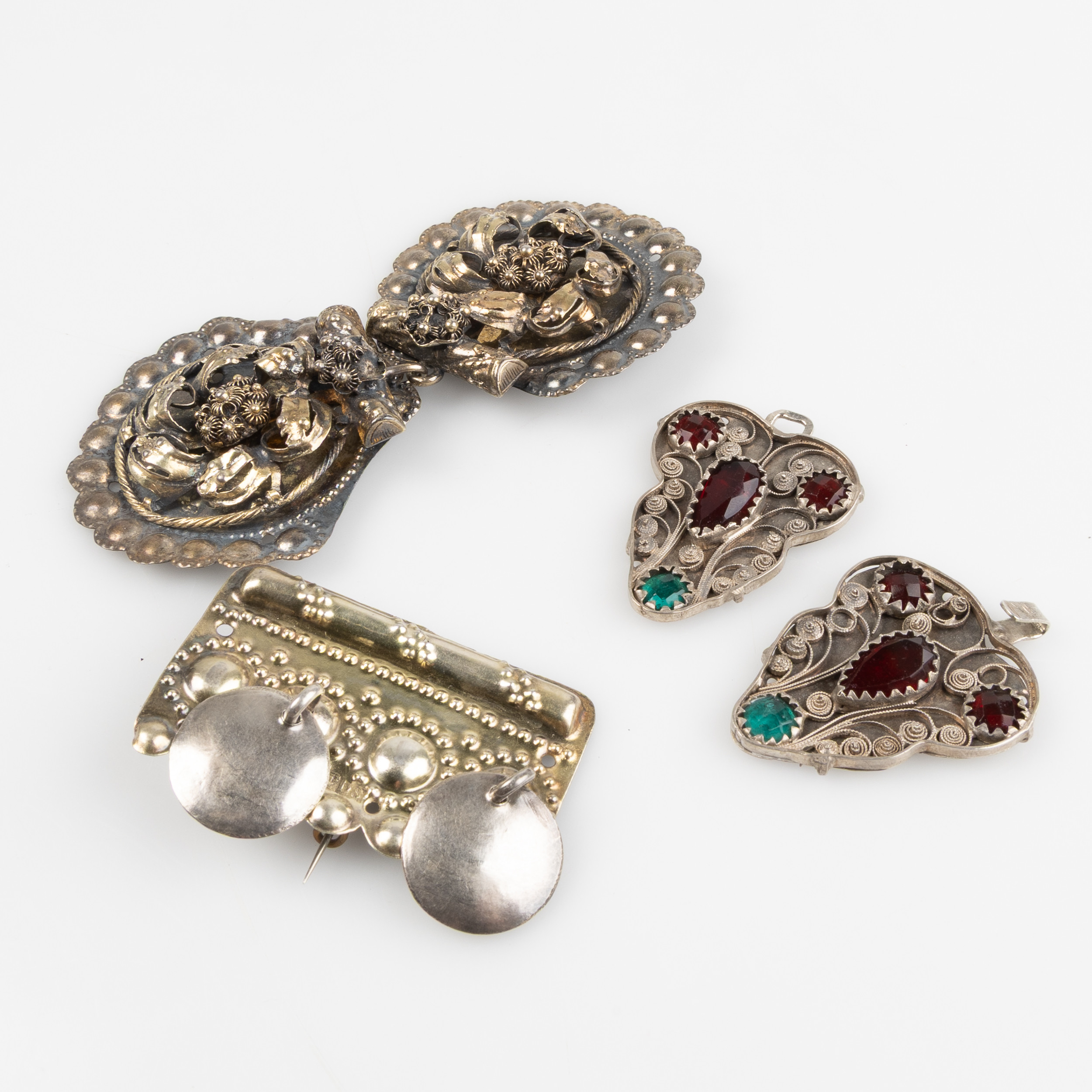 TRÖJSPÄNNEN & SÄRKASÖLL, 3 delar, bl.a. Gabriel Dahlberg, Lund.